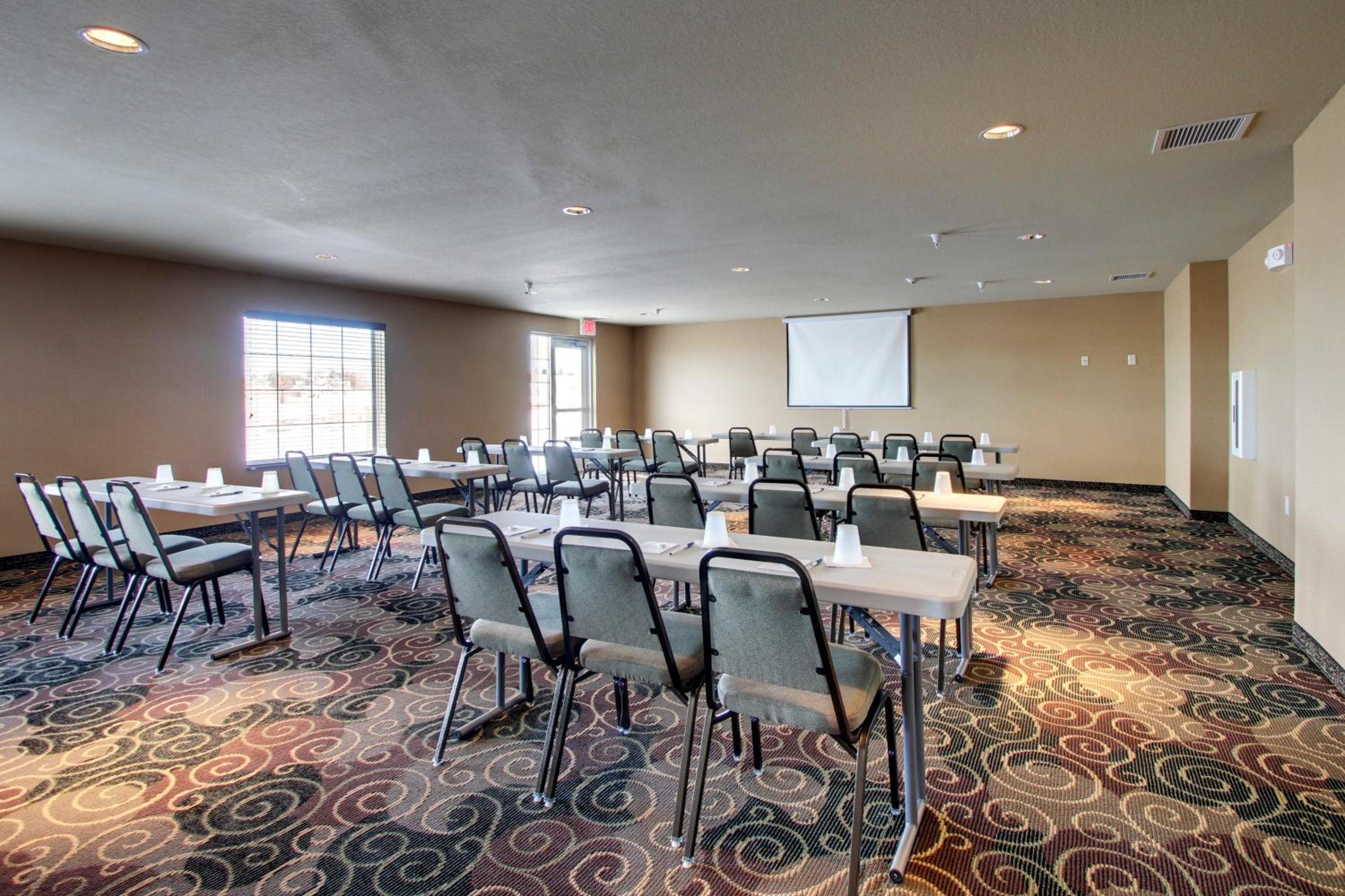 Cobblestone Inn & Suites - Harvey