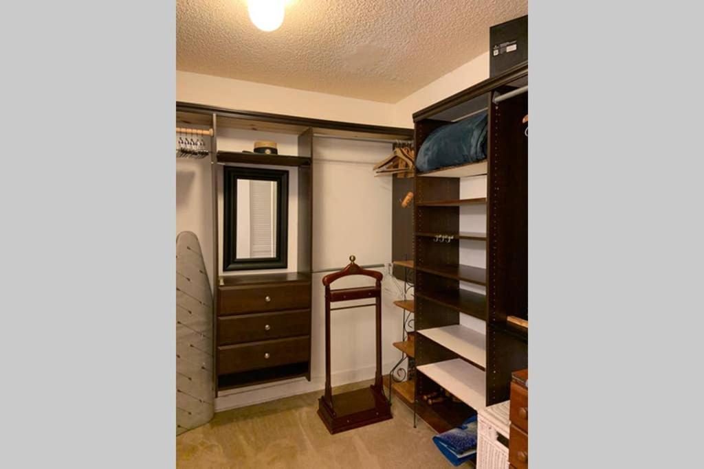 PGA National Resort Golf Villa - Pool Side Executive Two Bedroom First Floor - Property Image 8