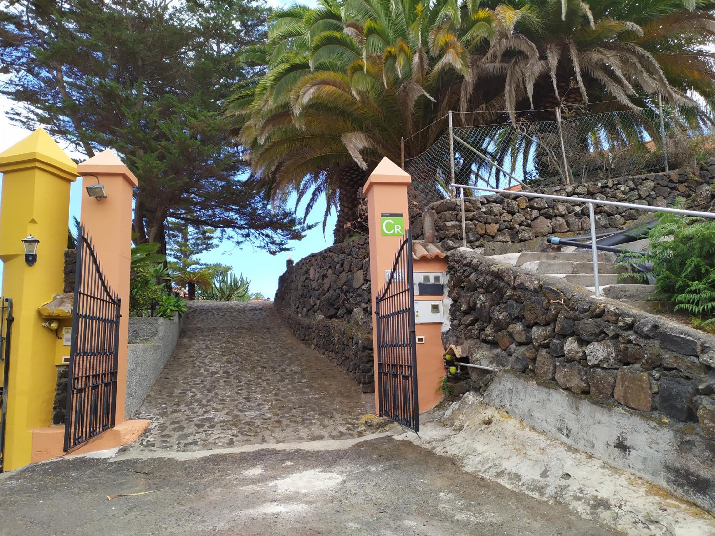 Photo 33