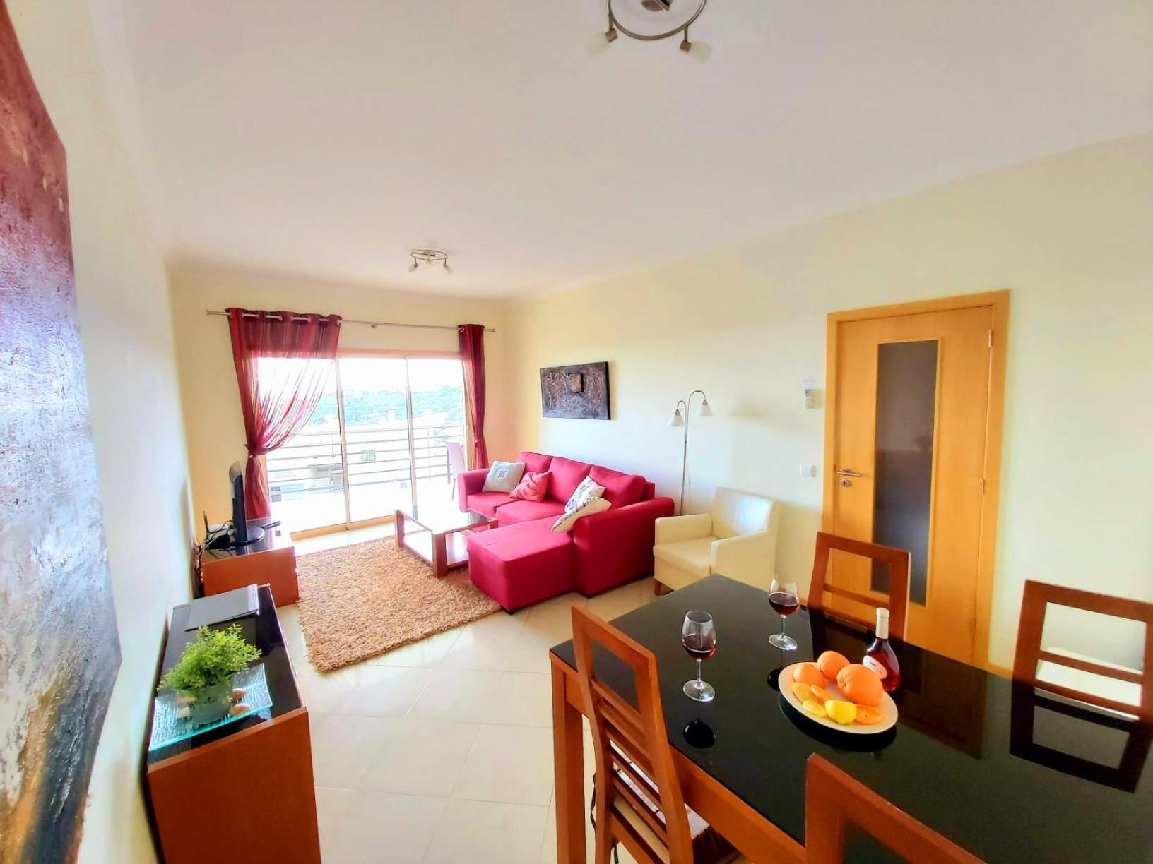 Sunny Apartment with sea view in Albufeira view 3