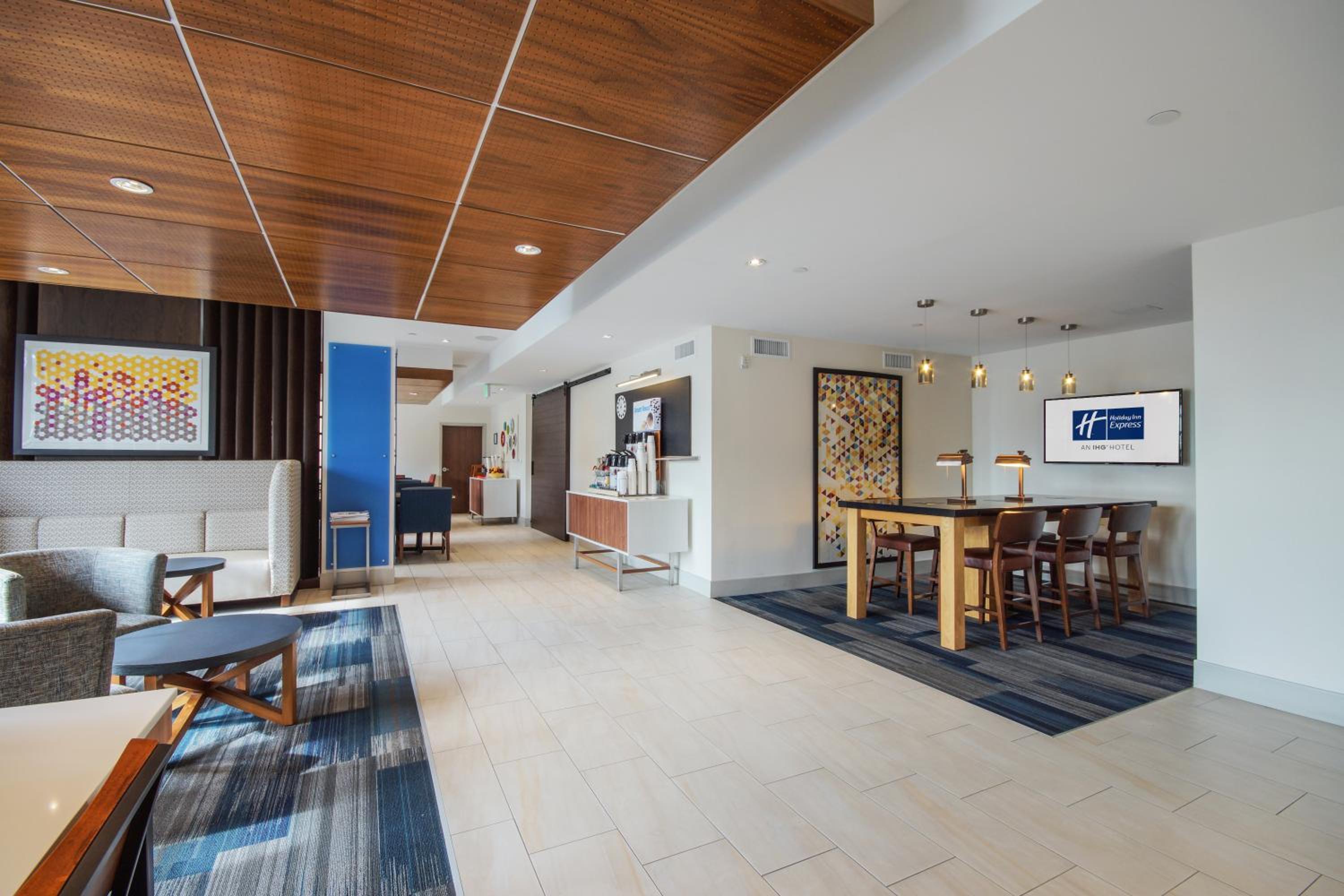 Holiday Inn Express Mira Mesa San Diego, an IHG Hotel - Property Image 37