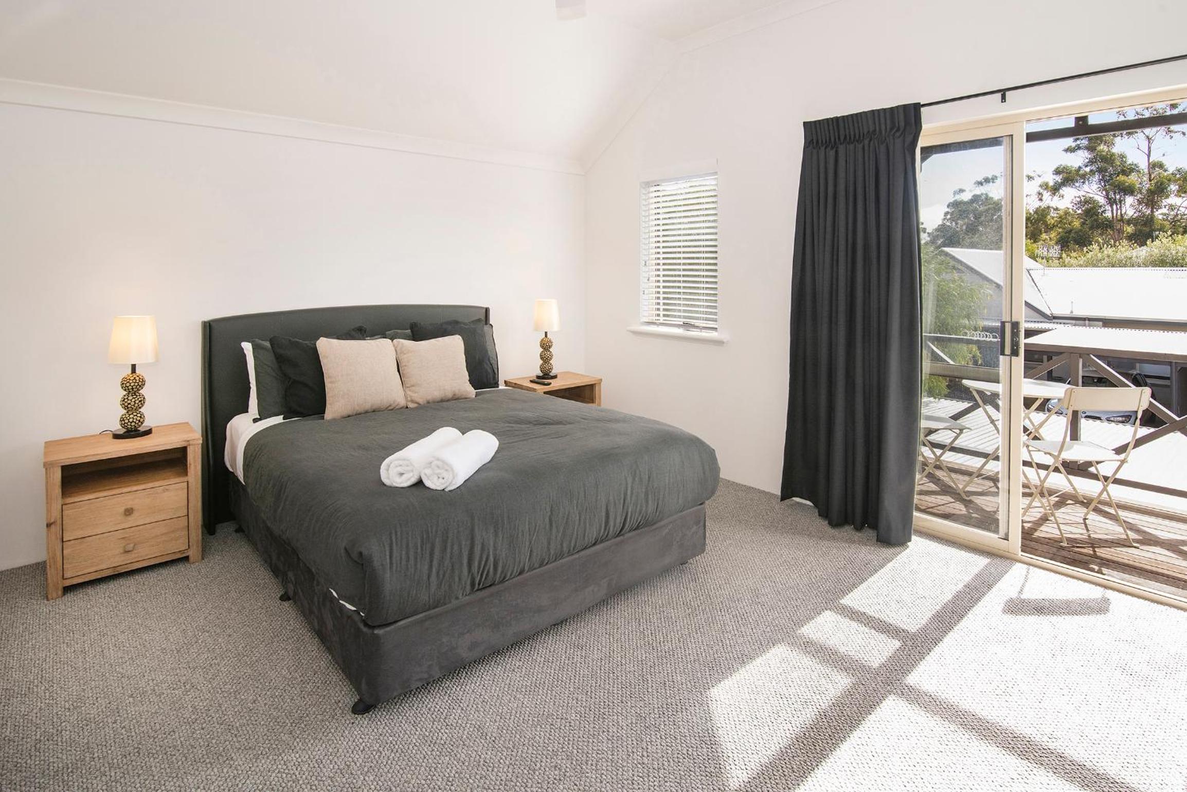 @WinenWaves Margaret River view 3