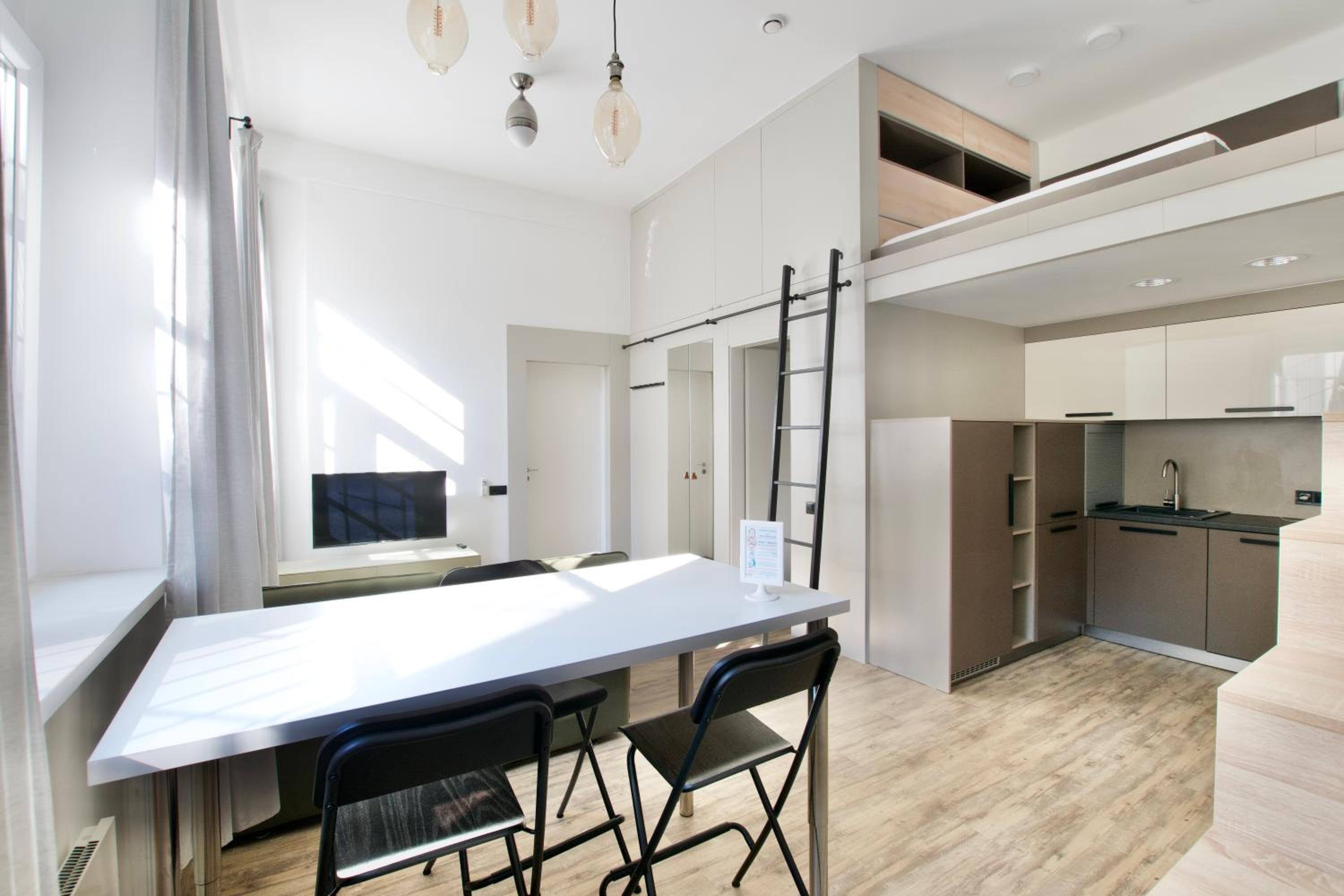 Standard Apartment by Hi5 - Gellért Spa Area view 5