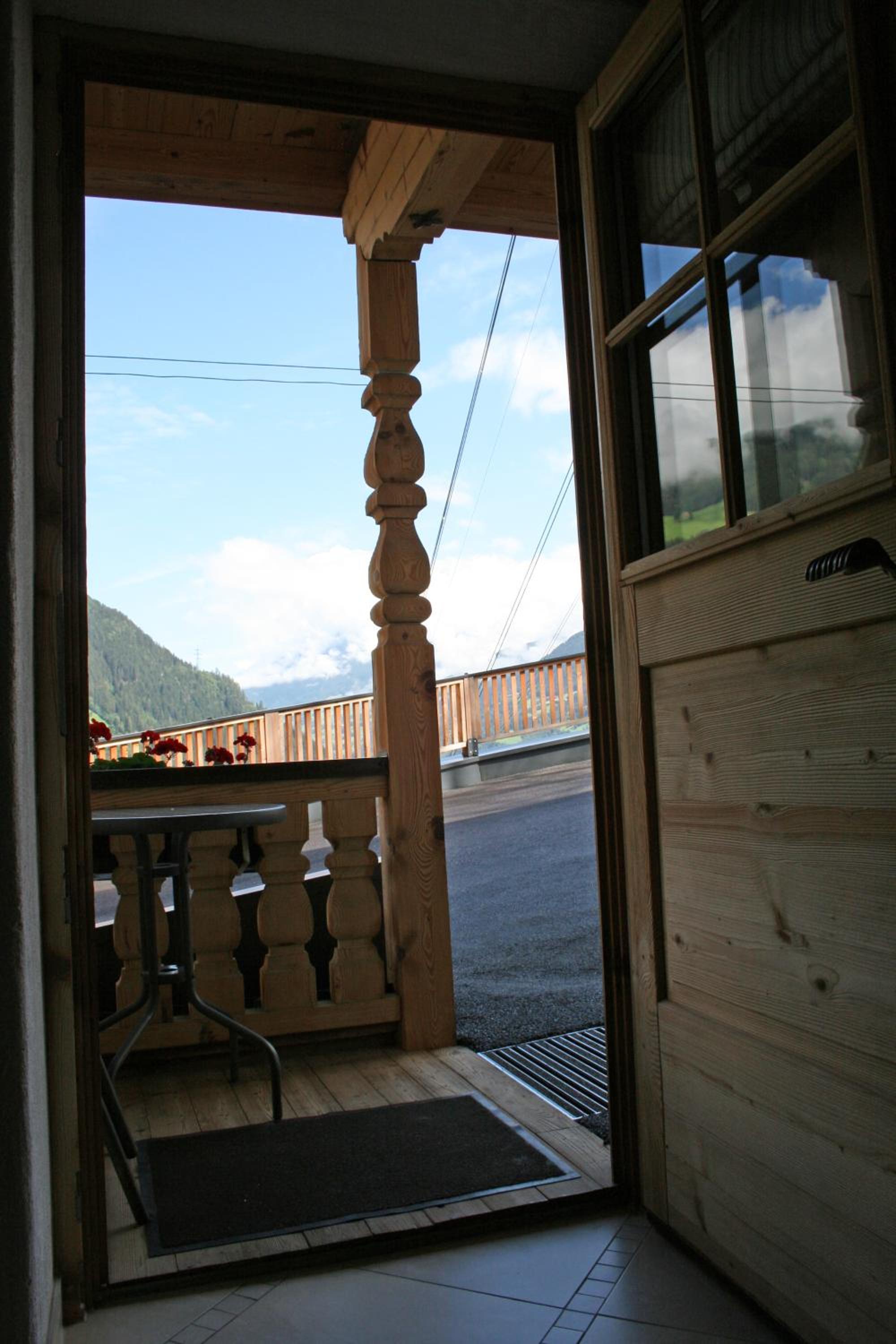 Photo 47