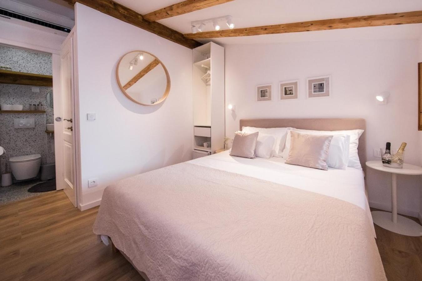 Live Laugh Love Dubrovnik Luxury Rooms