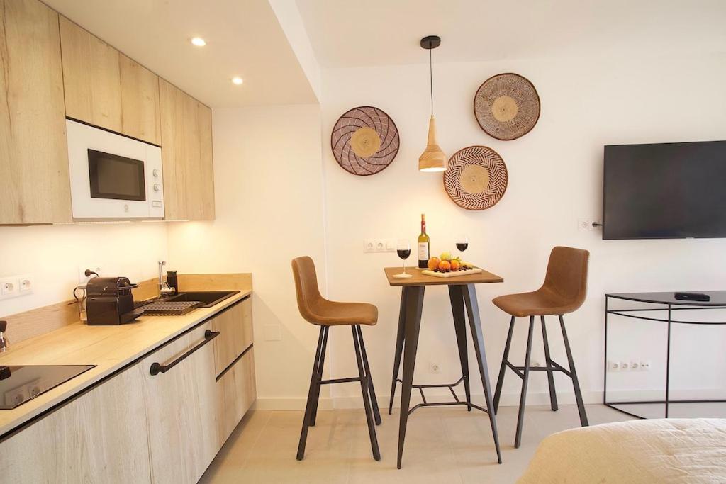 Top Studio on Marbella boulevard view 4