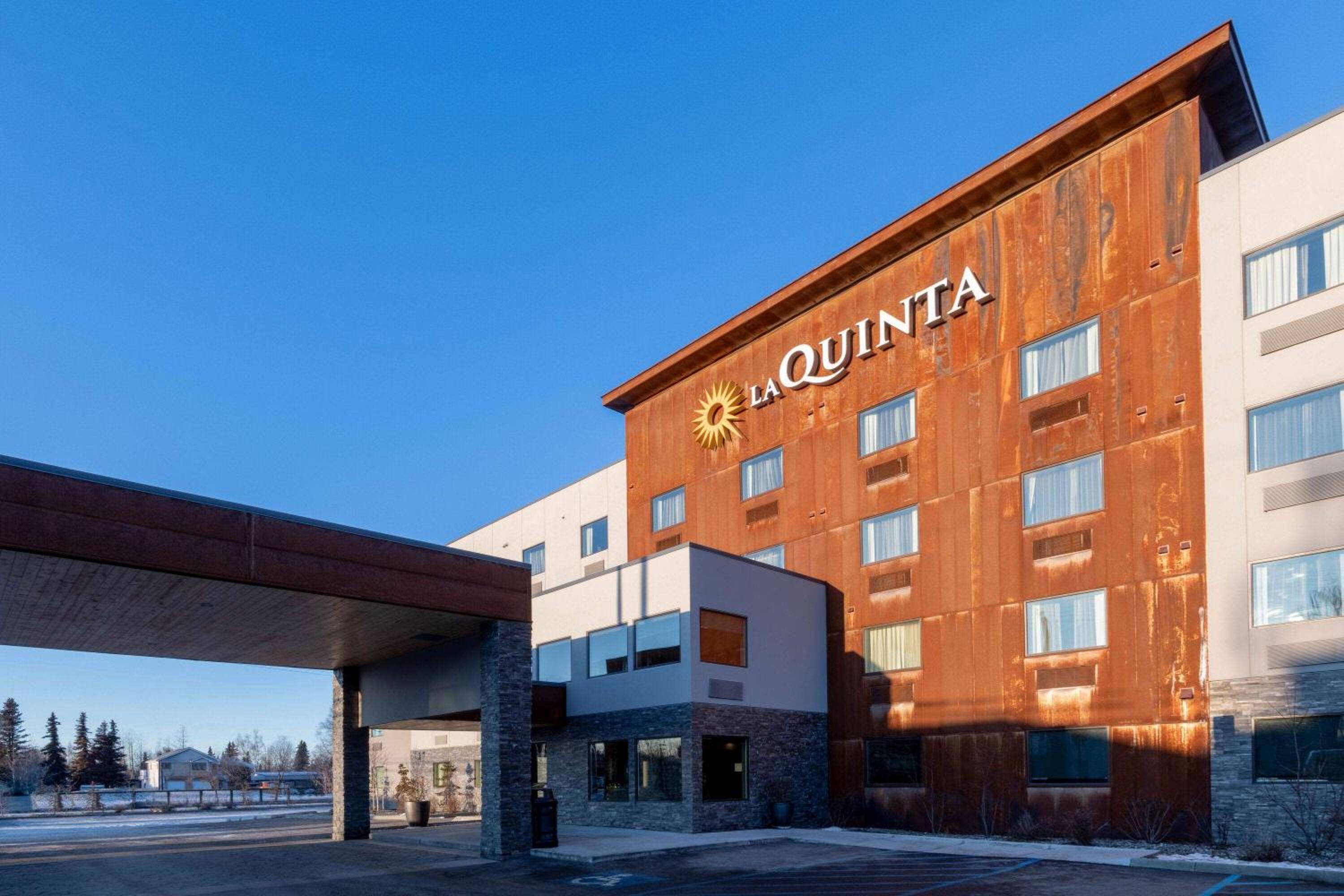 Hotel La Quinta by Wyndham Anchorage Airport - Image 1