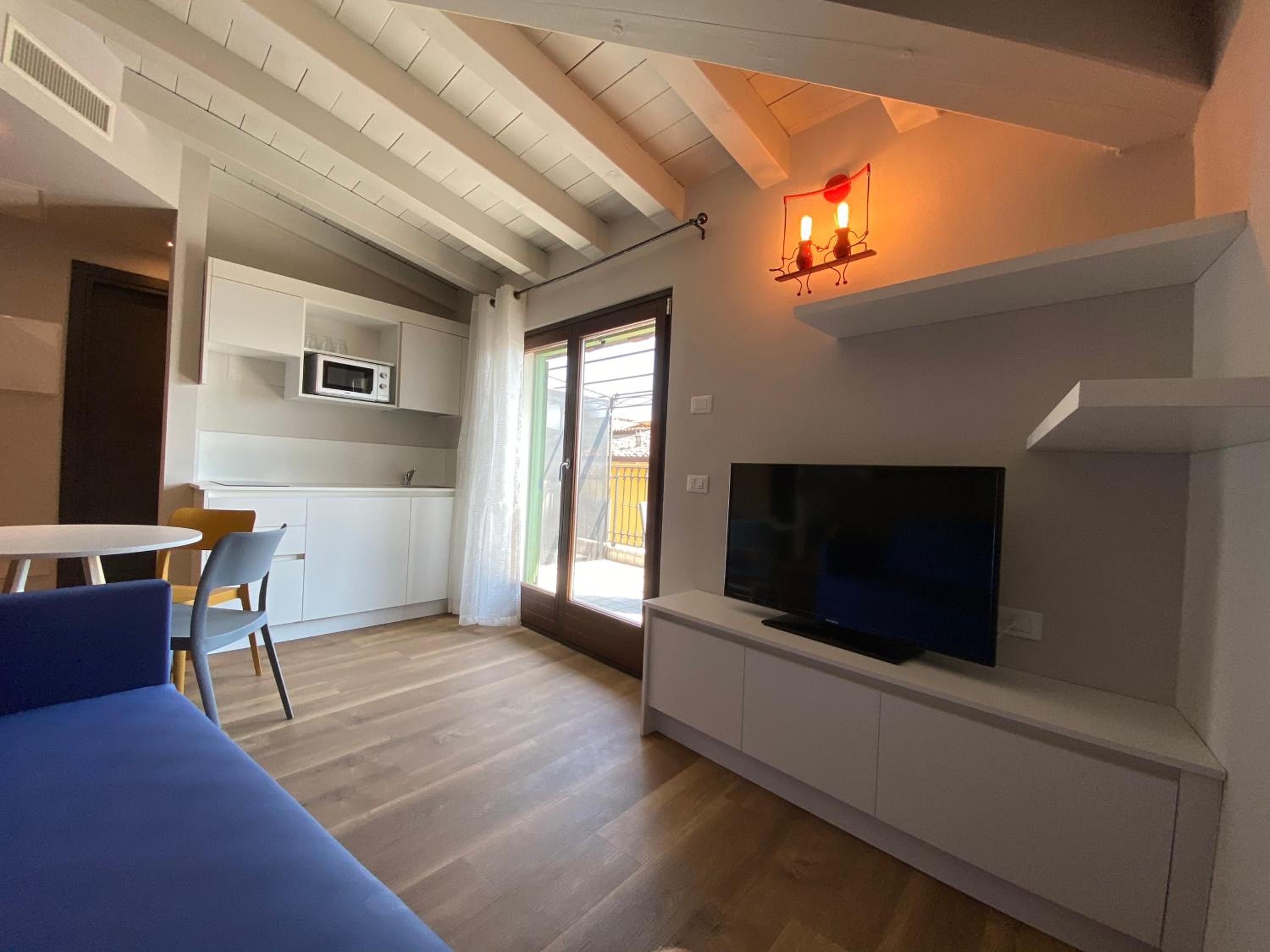 Sirmione Vacations - Castello Mavino - Property Image 7