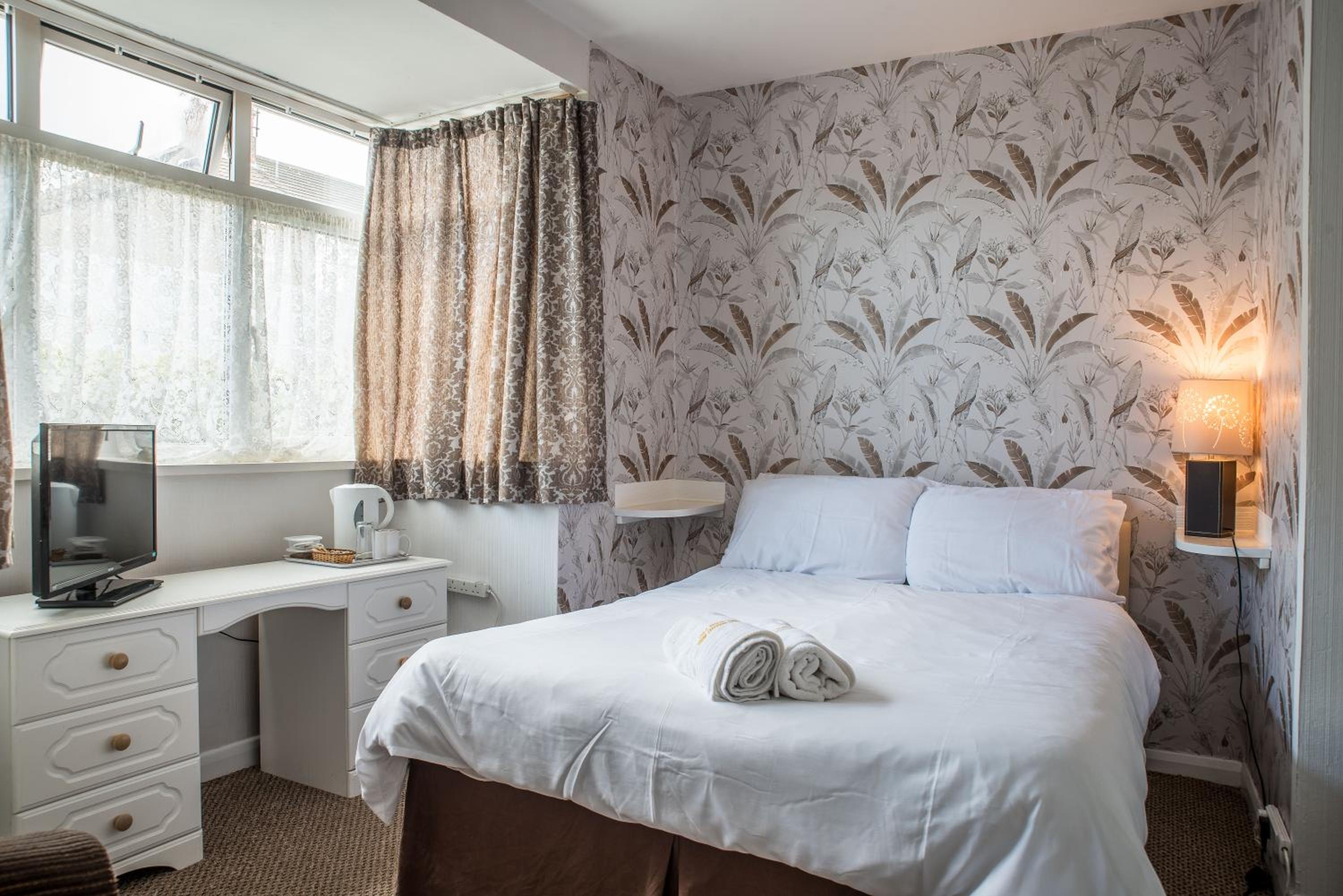 M and J Guest House