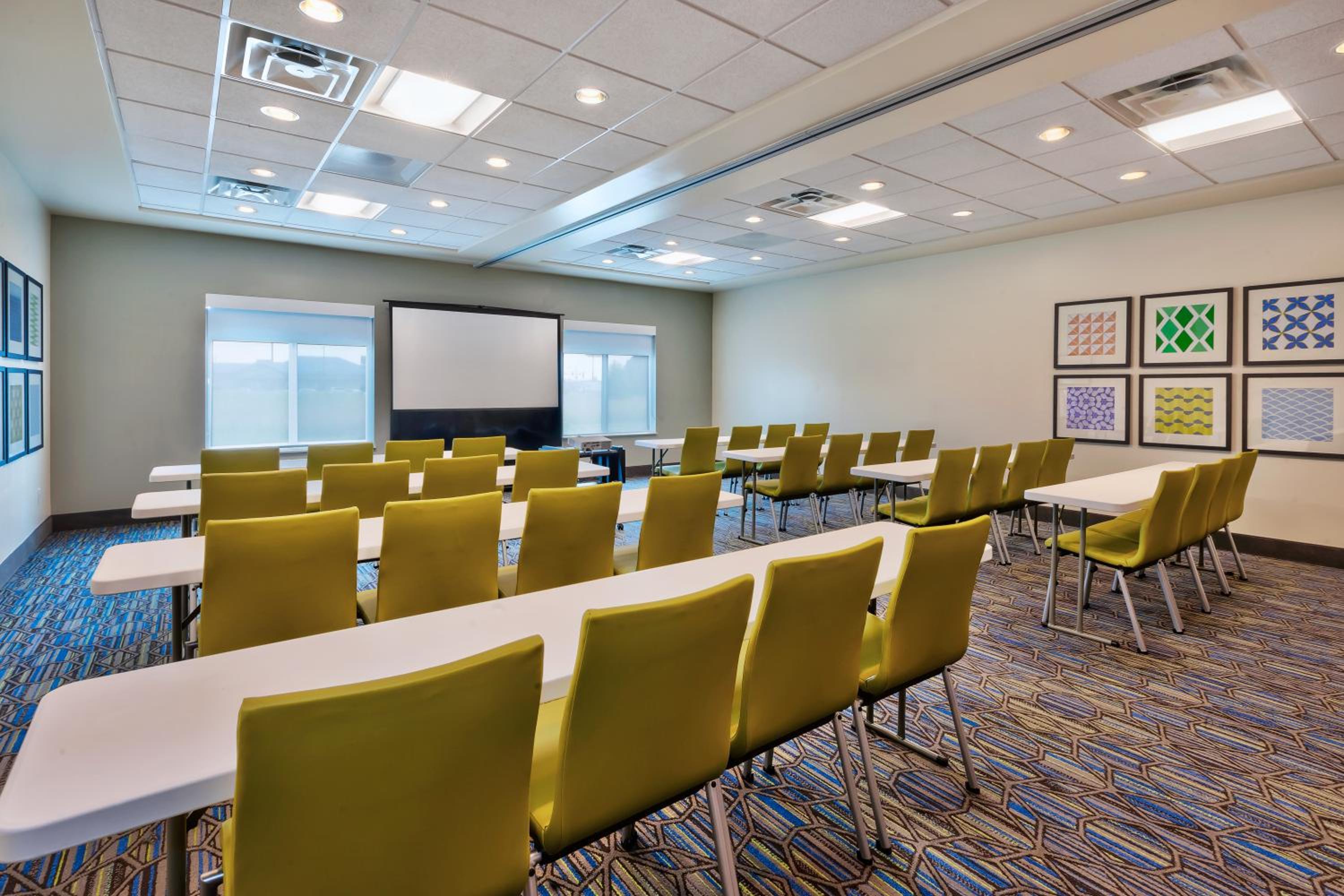 Effingham Vacations - Holiday Inn Express  Suites - Effingham, an IHG Hotel - Property Image 1