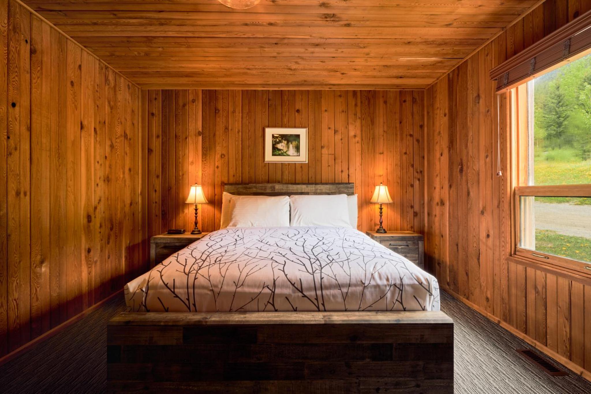 Banff Gate Mountain Resort - Image 4