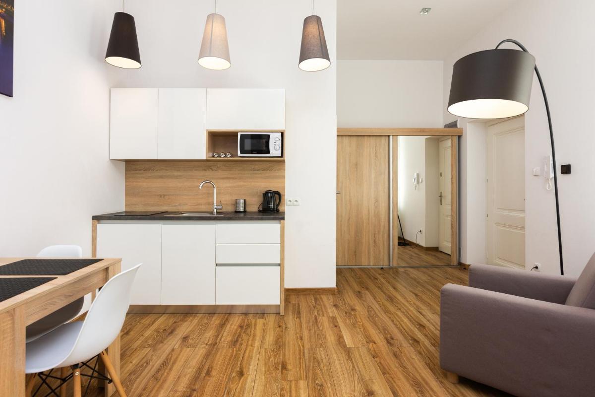 Apartment Old Town Bosacka view 2