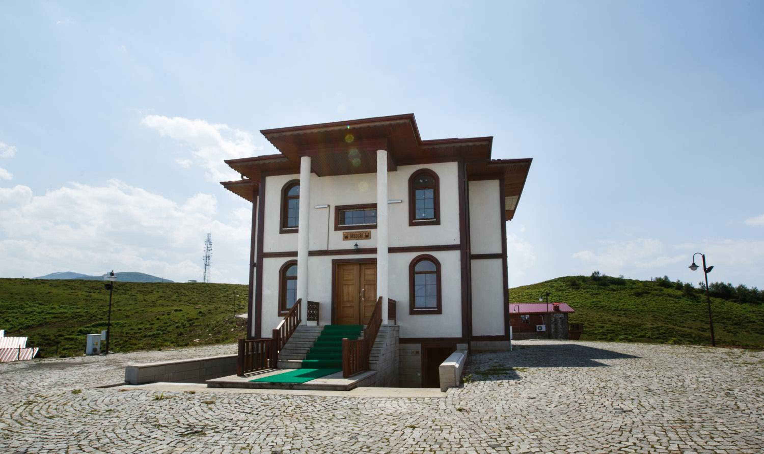 Flora Handüzü Resort & Wellness Bungalow Hotel view 2