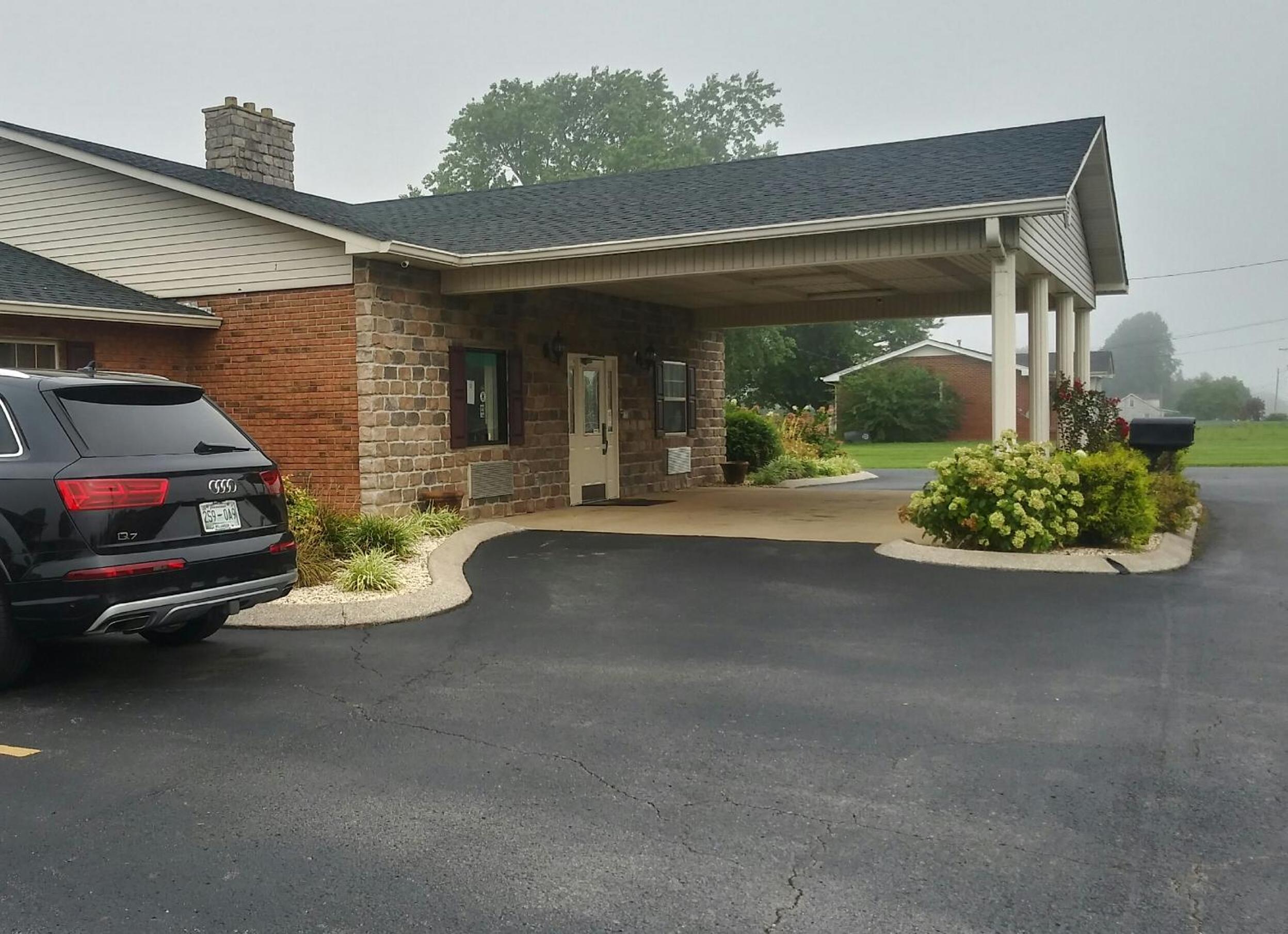 Hearthstone Inn view 3