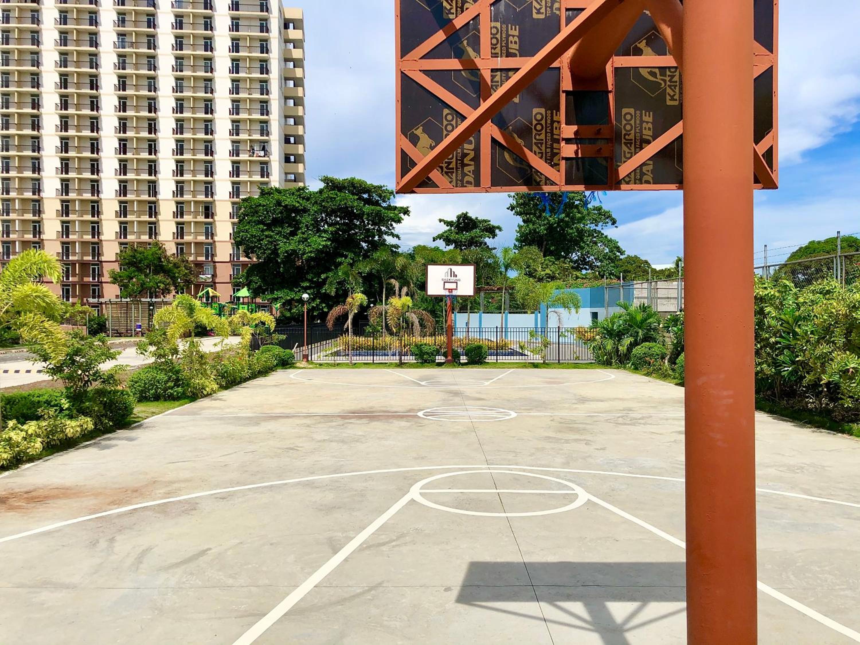 Condo w/ Balcony Near Mactan International Airport