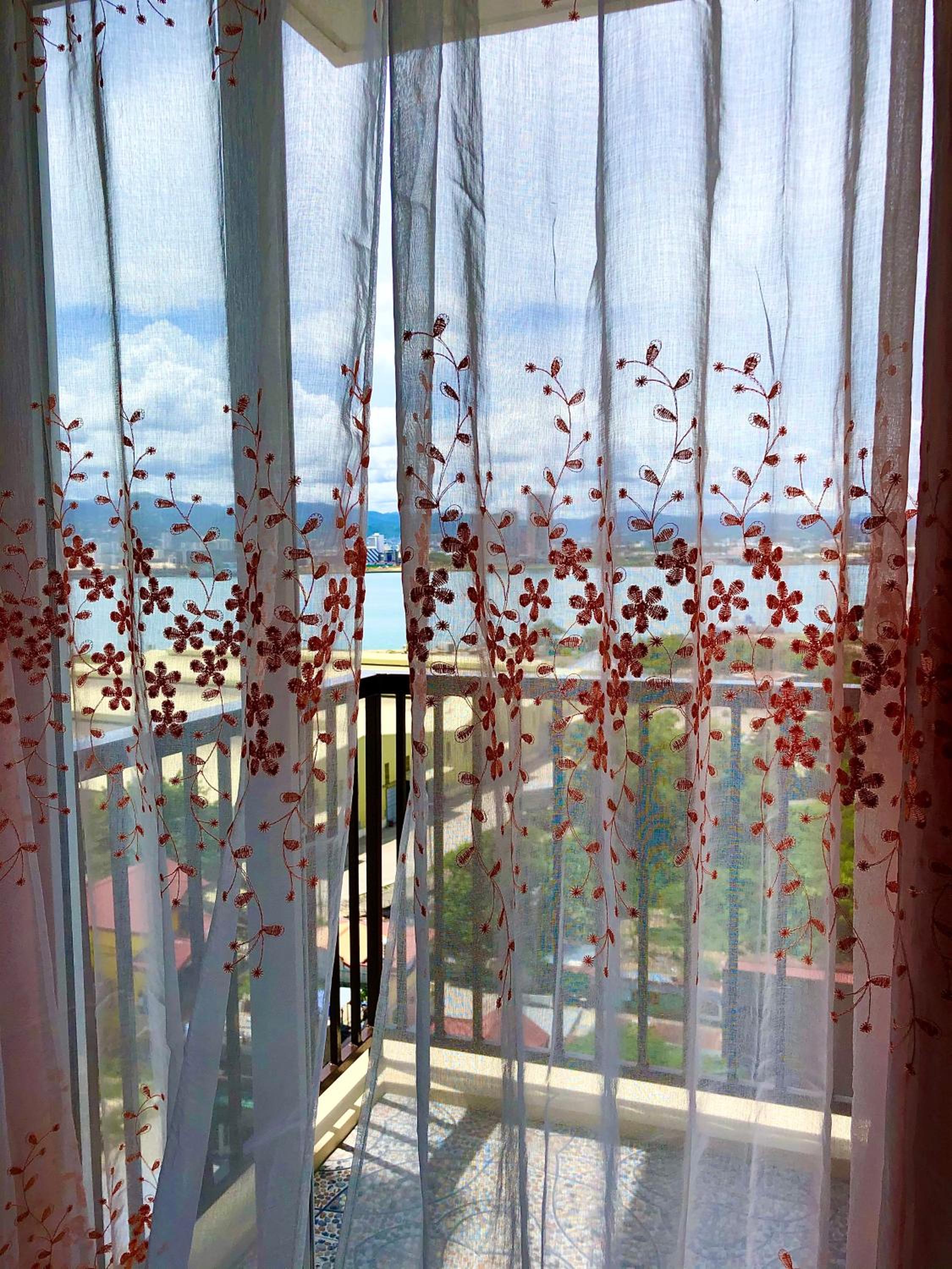 Condo w/ Balcony Near Mactan International Airport, Mactan - 21