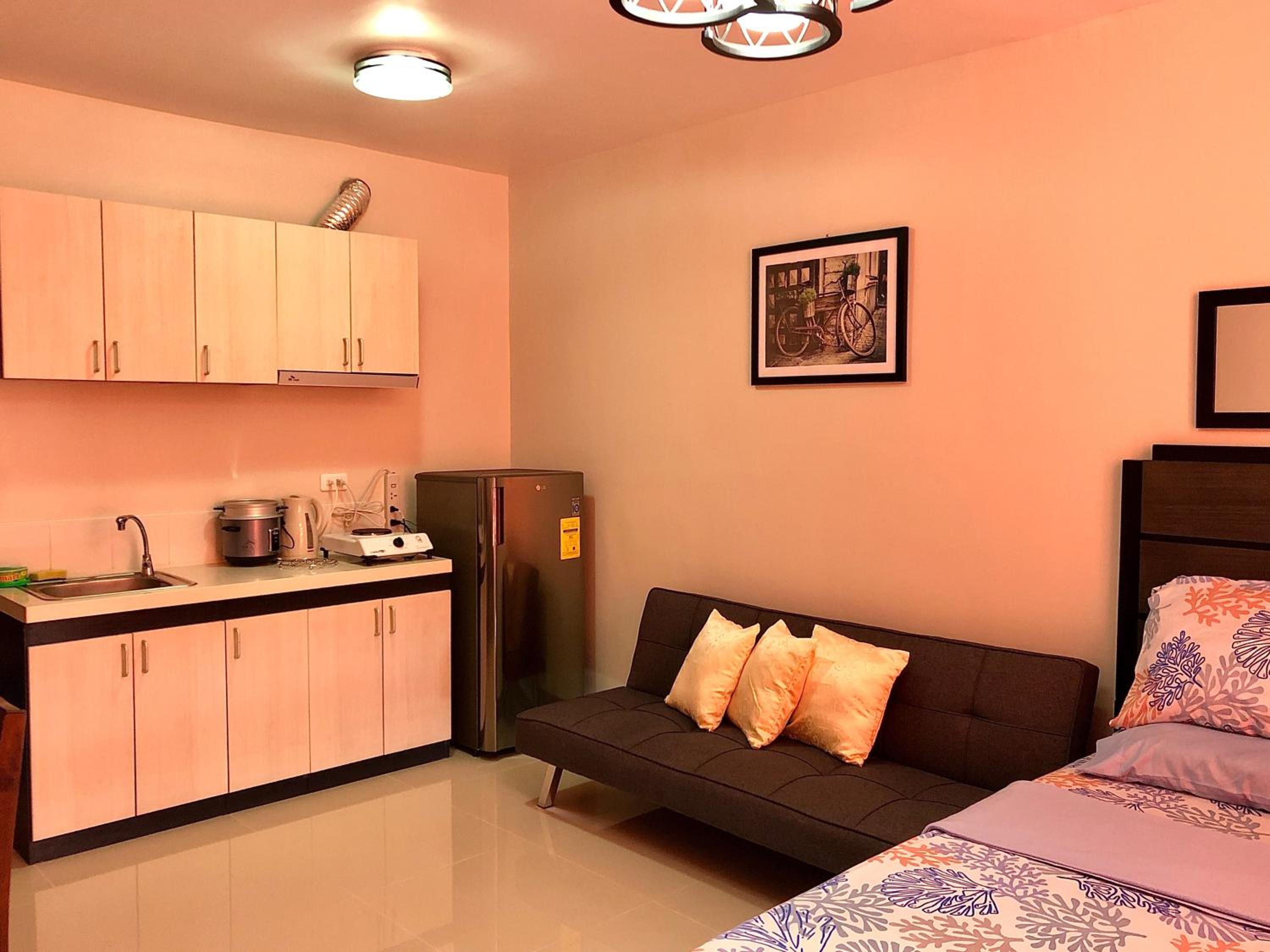 Condo w/ Balcony Near Mactan International Airport, Mactan - 19