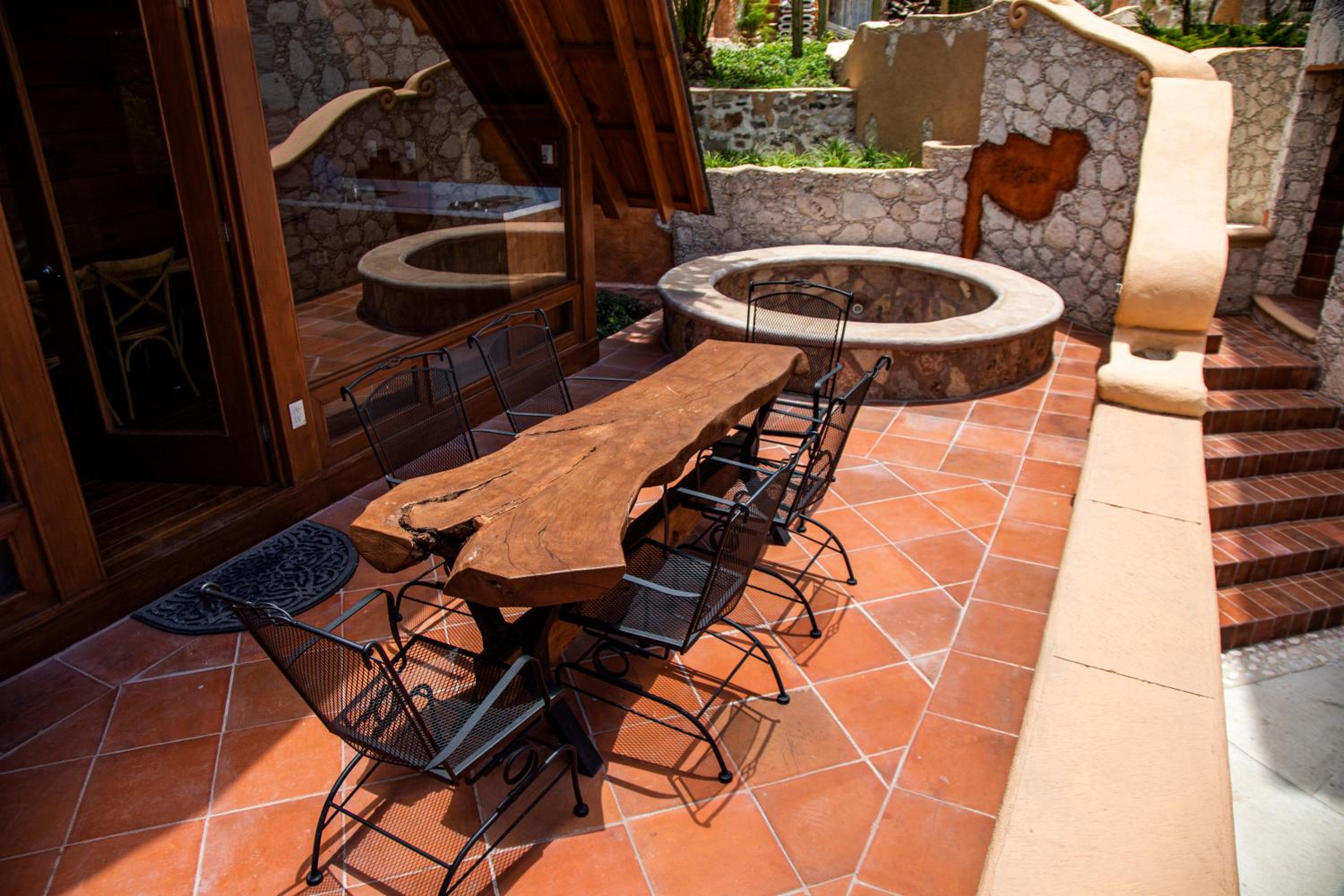 Hotel Zidada and Chalets 23