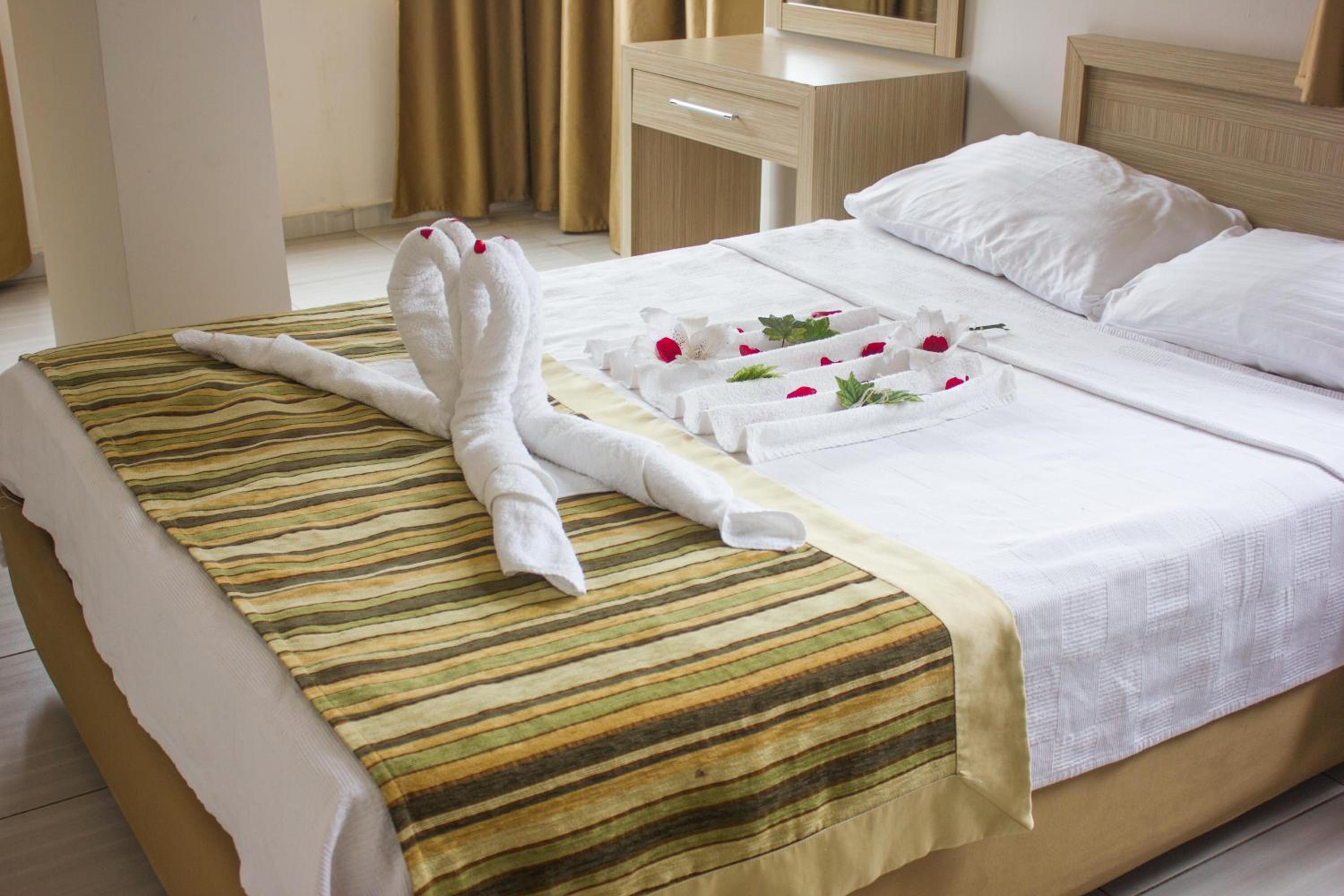 Denizhan Otel - Image 11