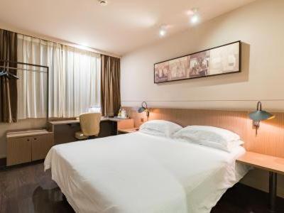 Jinjiang Inn Nanjing Road Pedestrian streetEast Asia Hotel