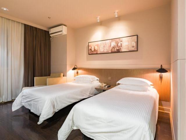 Jinjiang Inn Nanjing Road Pedestrian streetEast Asia Hotel