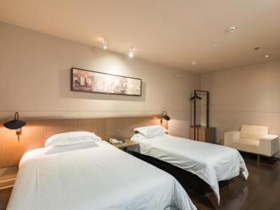 Jinjiang Inn Nanjing Road Pedestrian streetEast Asia Hotel