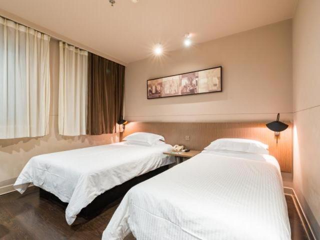 Jinjiang Inn Nanjing Road Pedestrian streetEast Asia Hotel