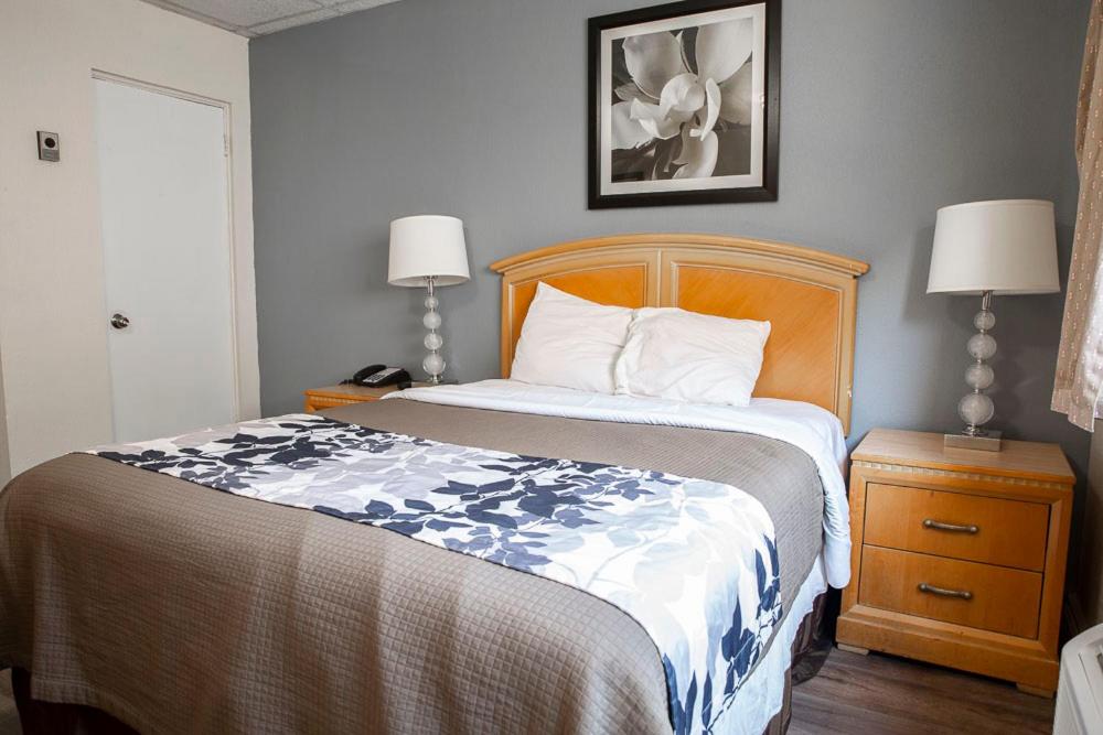 Boston Vacations - Bedford Motel - Property Image 2