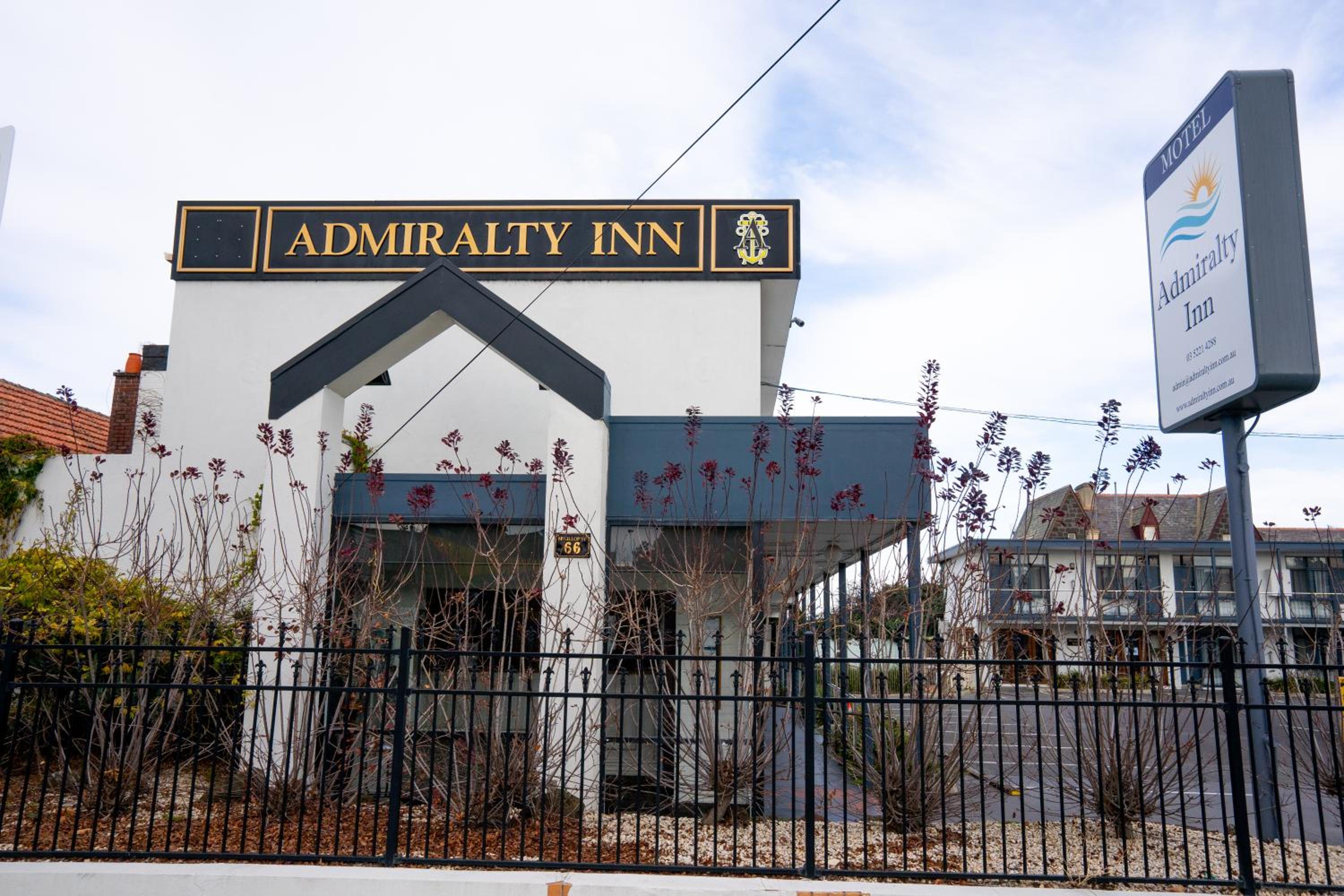 Admiralty Inn
