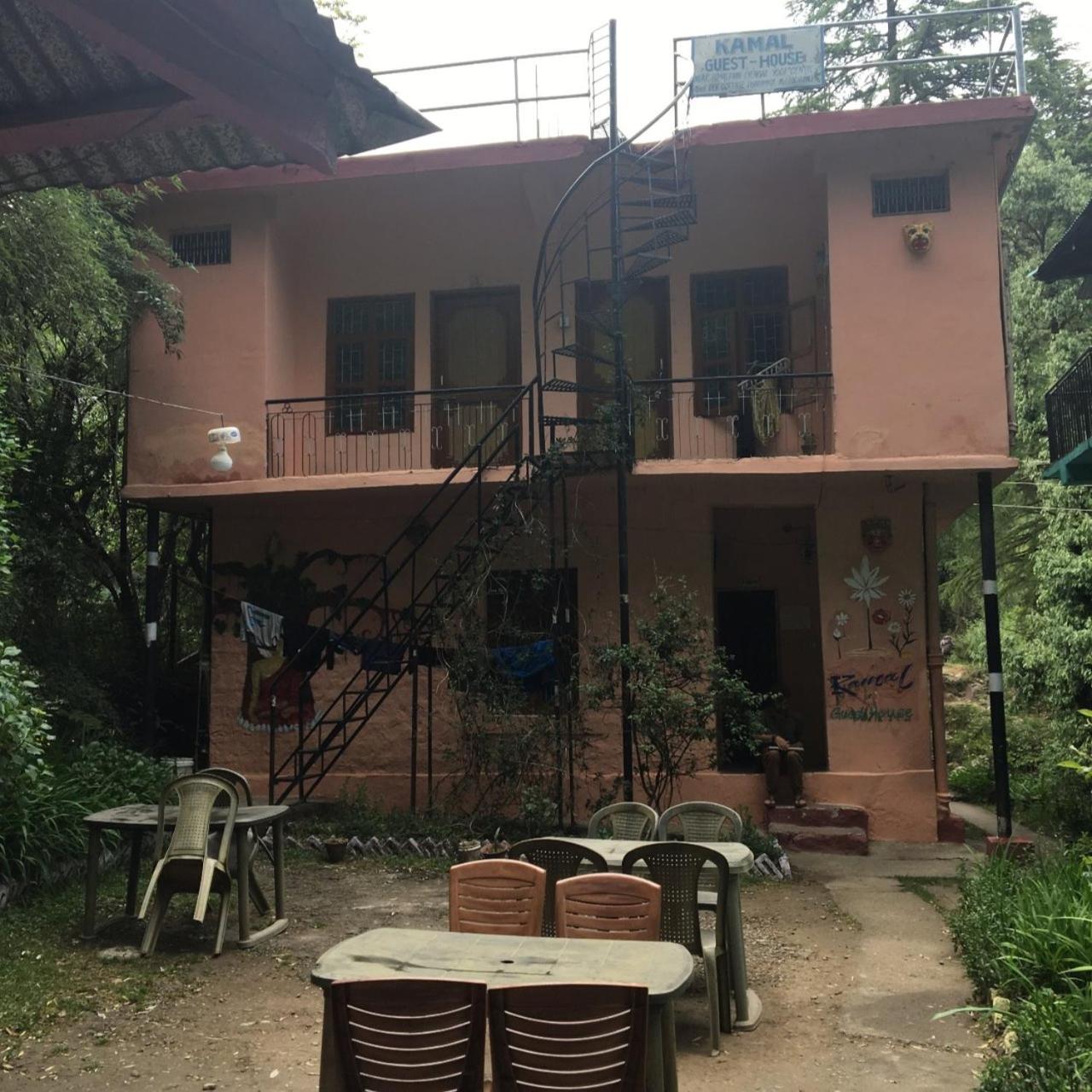 Photo 10