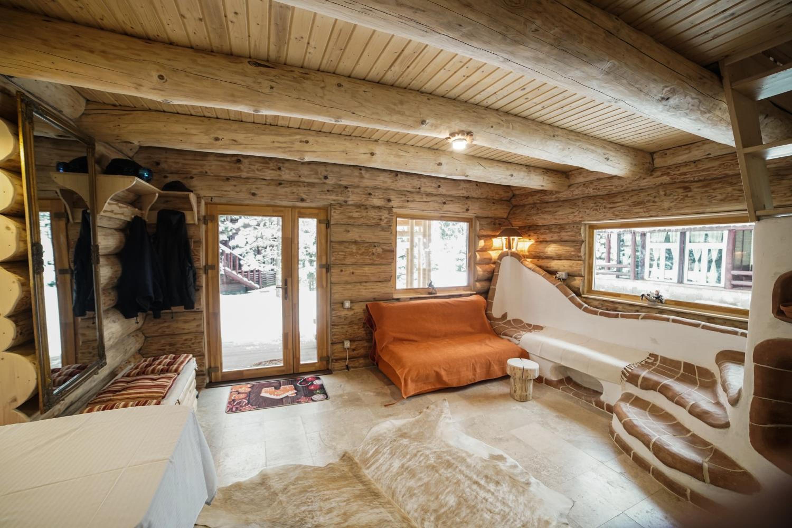 Cabane- Vila Crinul si Teodor Poiana Brasov view 3