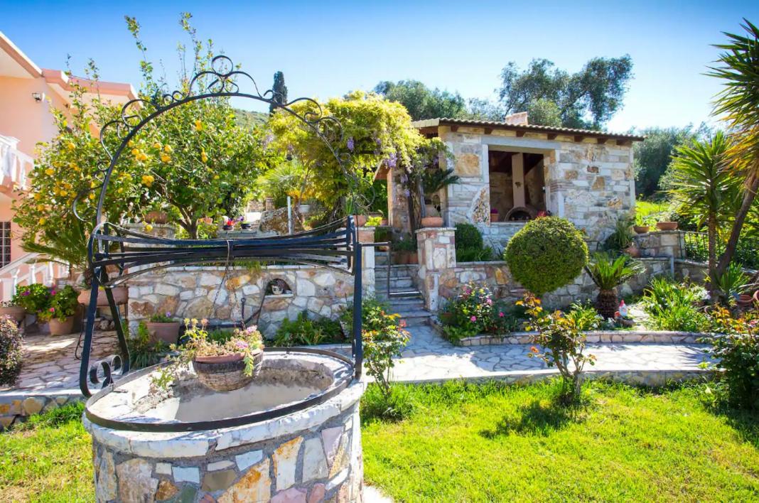 Amaryllis House view 4