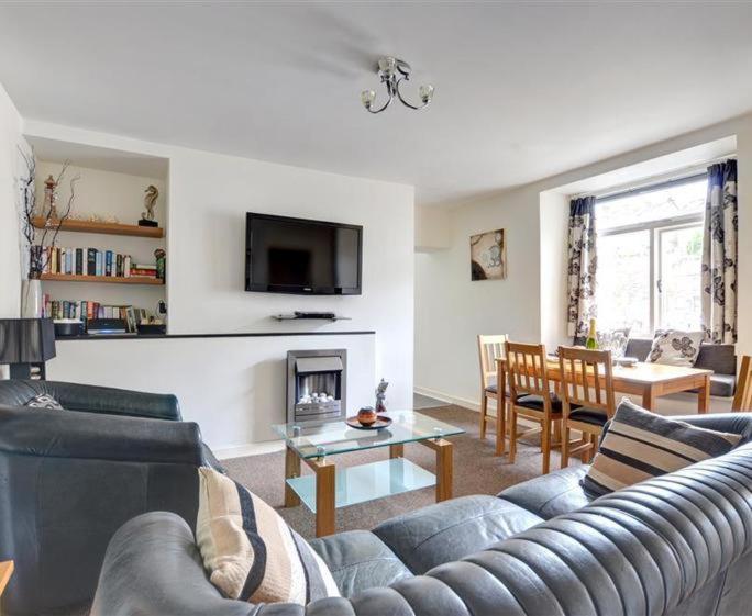 Greaves Wharf House view 2