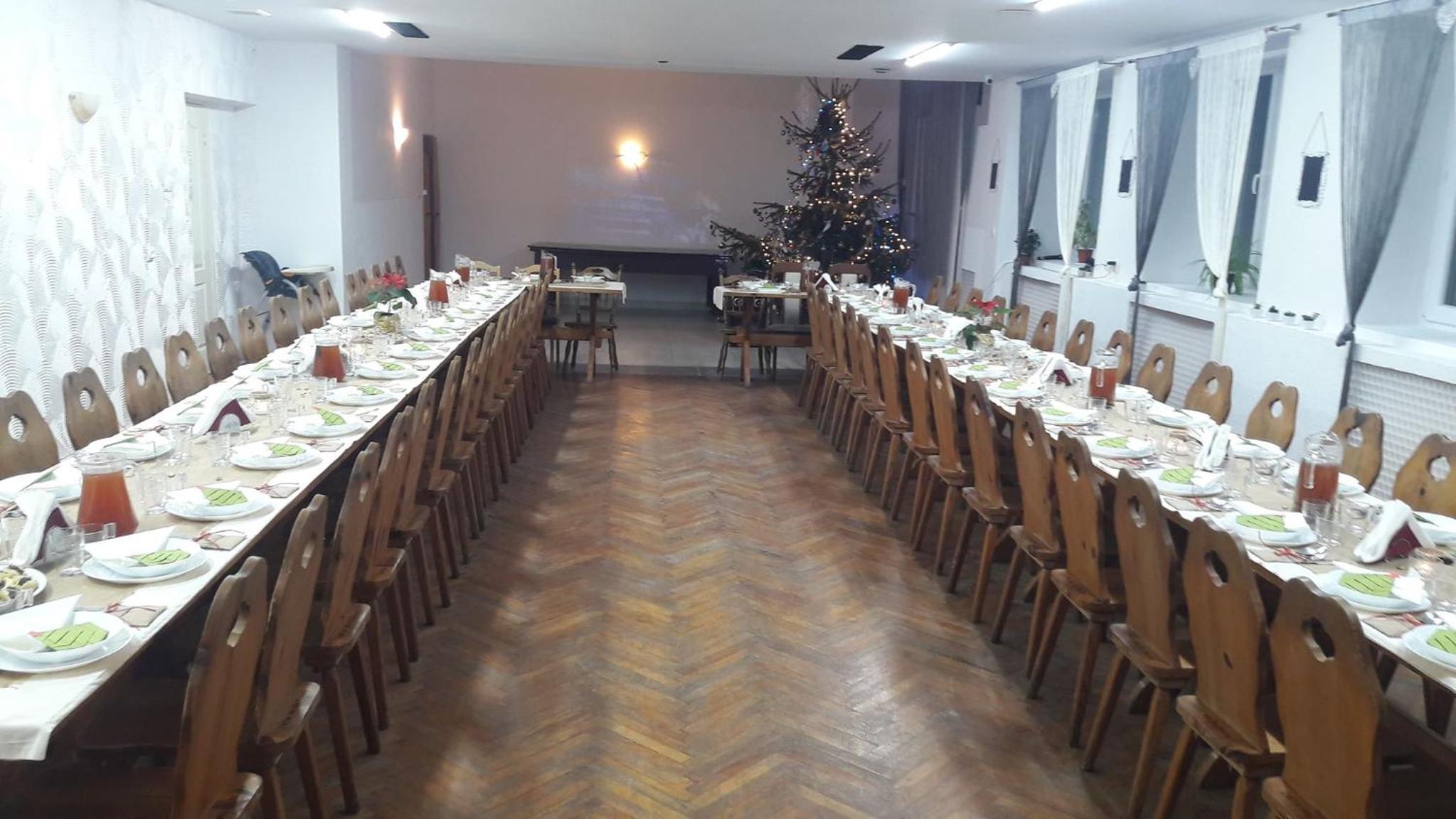 banquet hall