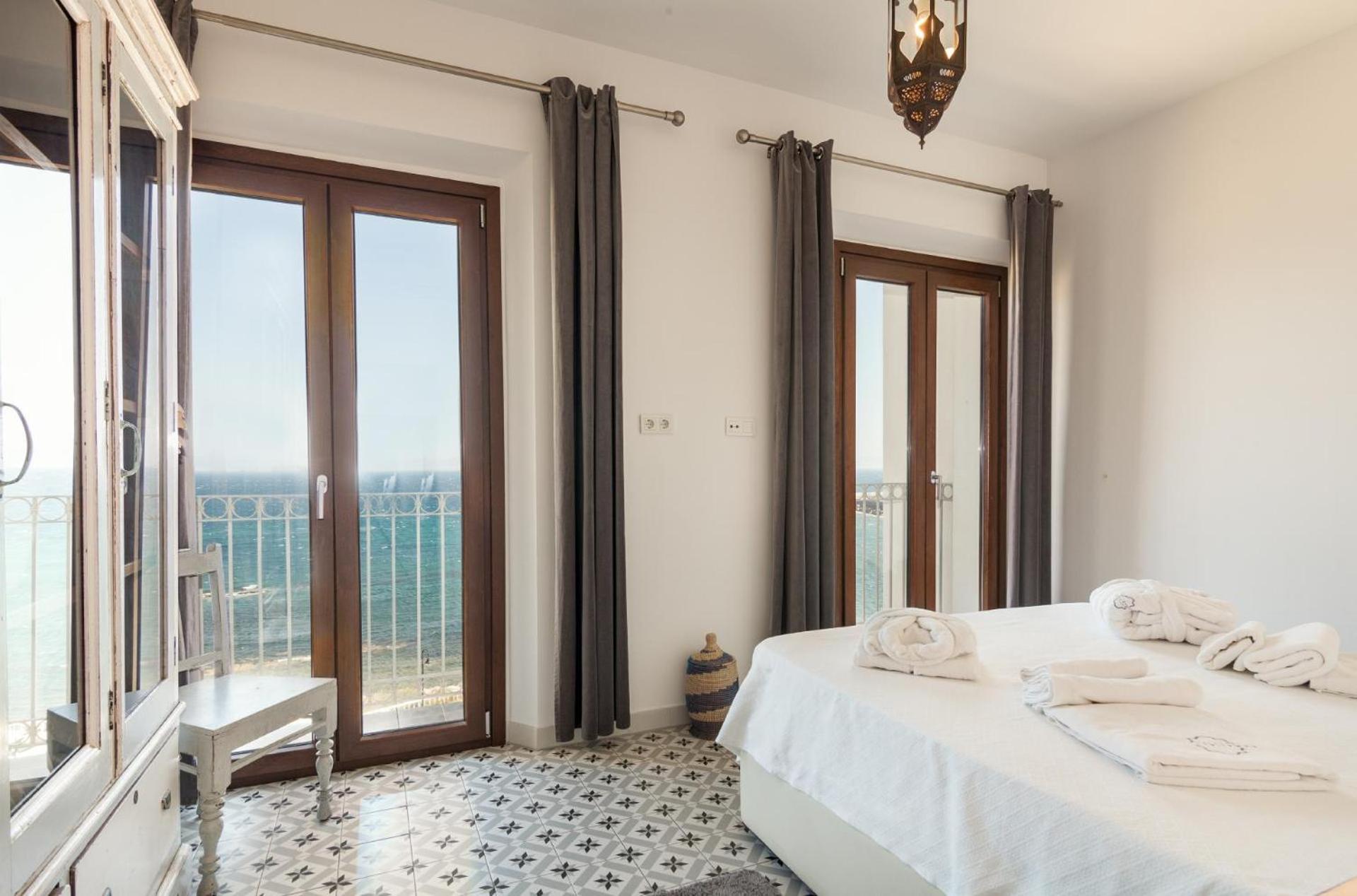 Apartamentos La Residencia Tarifa