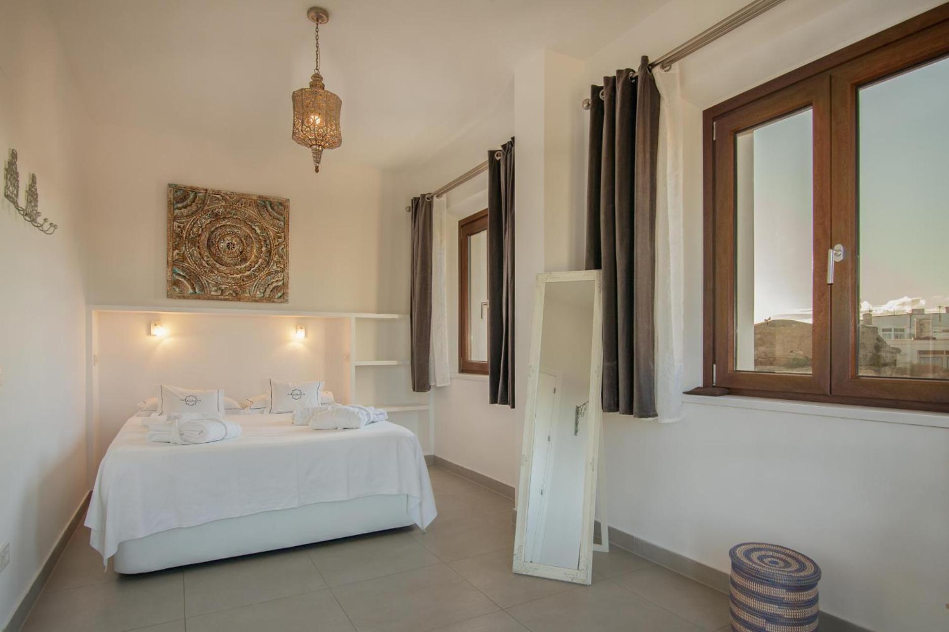 Apartamentos La Residencia Tarifa