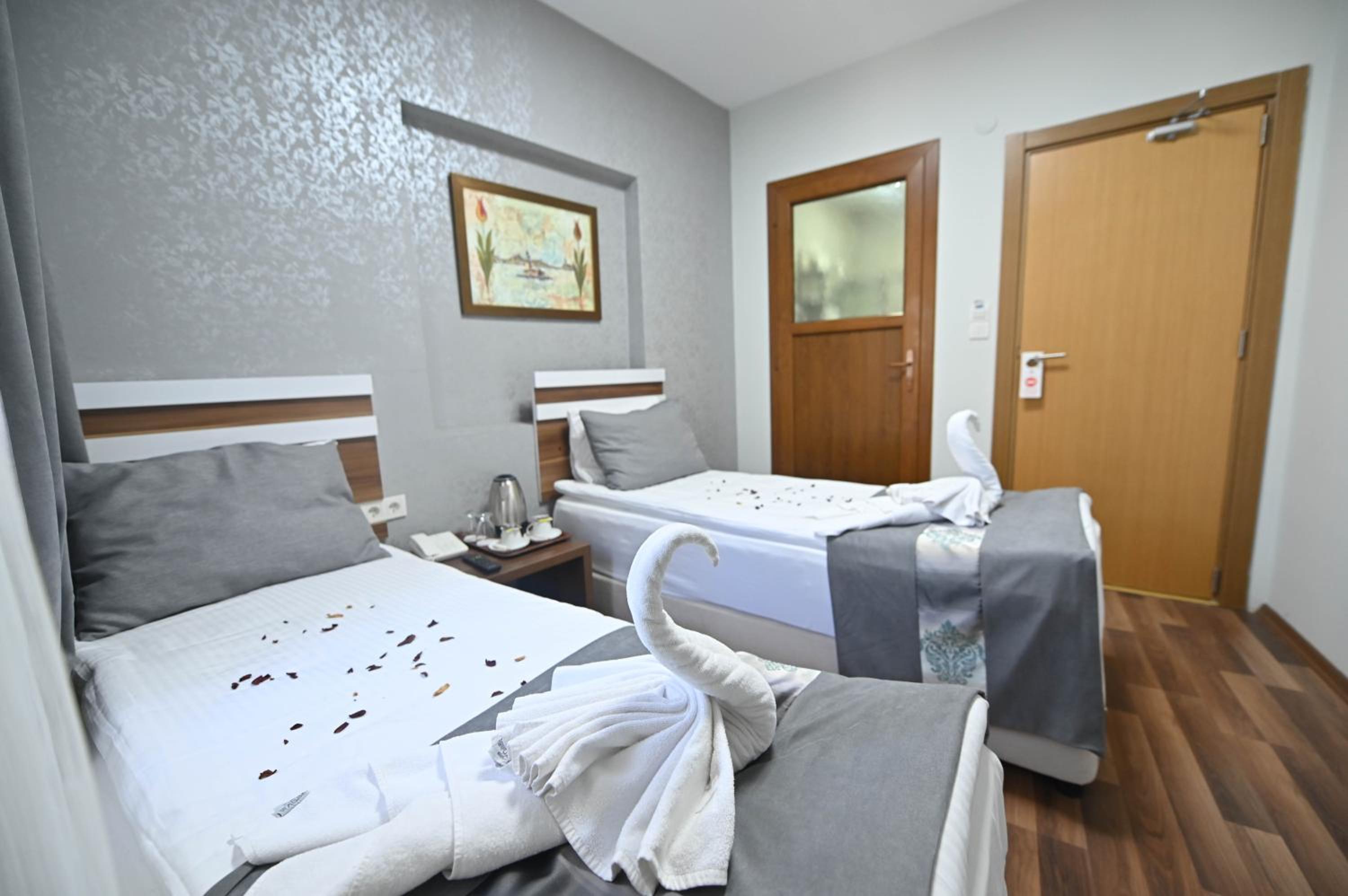 Safir Gold Hotel - Image 22