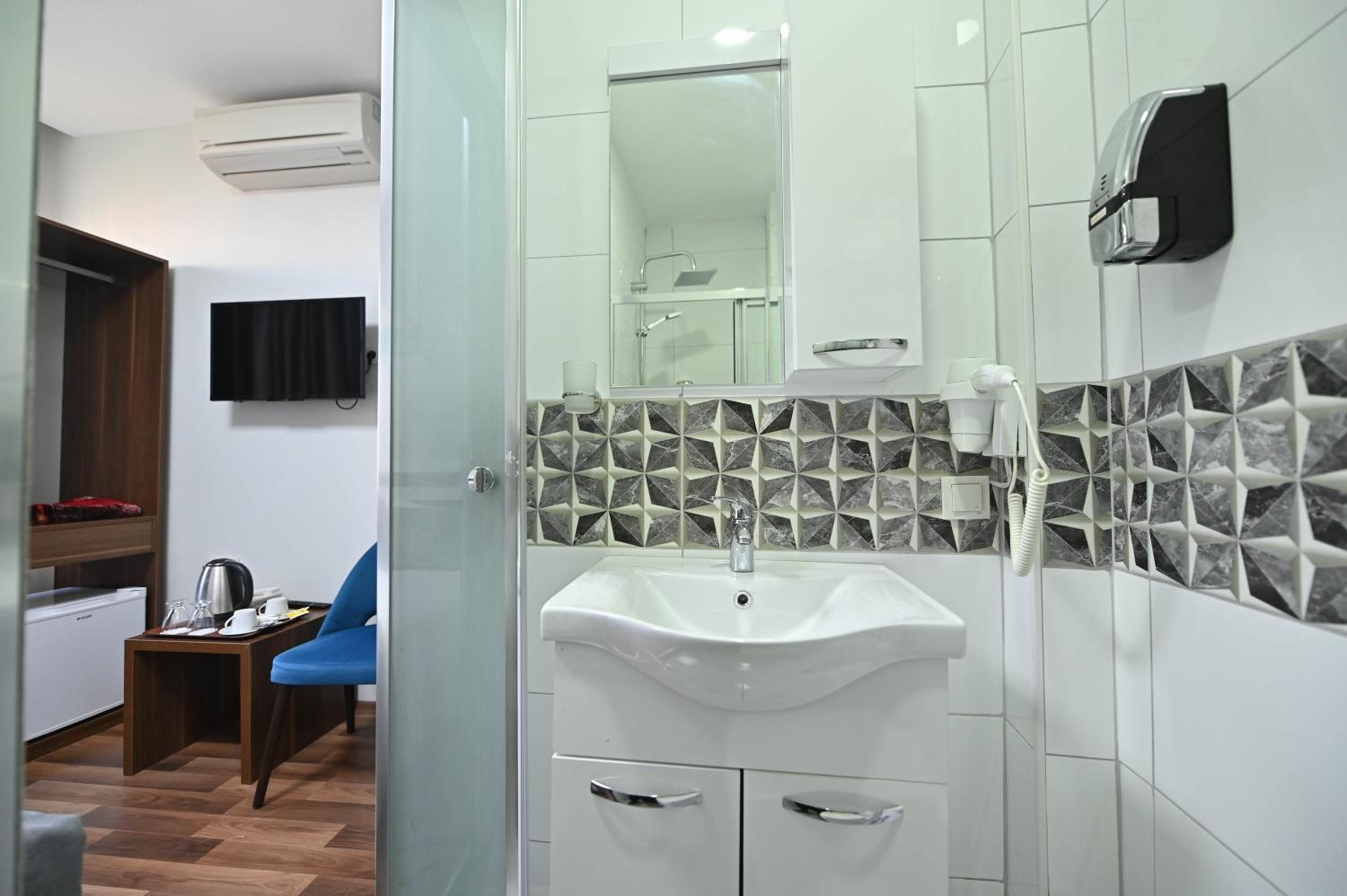 Safir Gold Hotel - Image 44