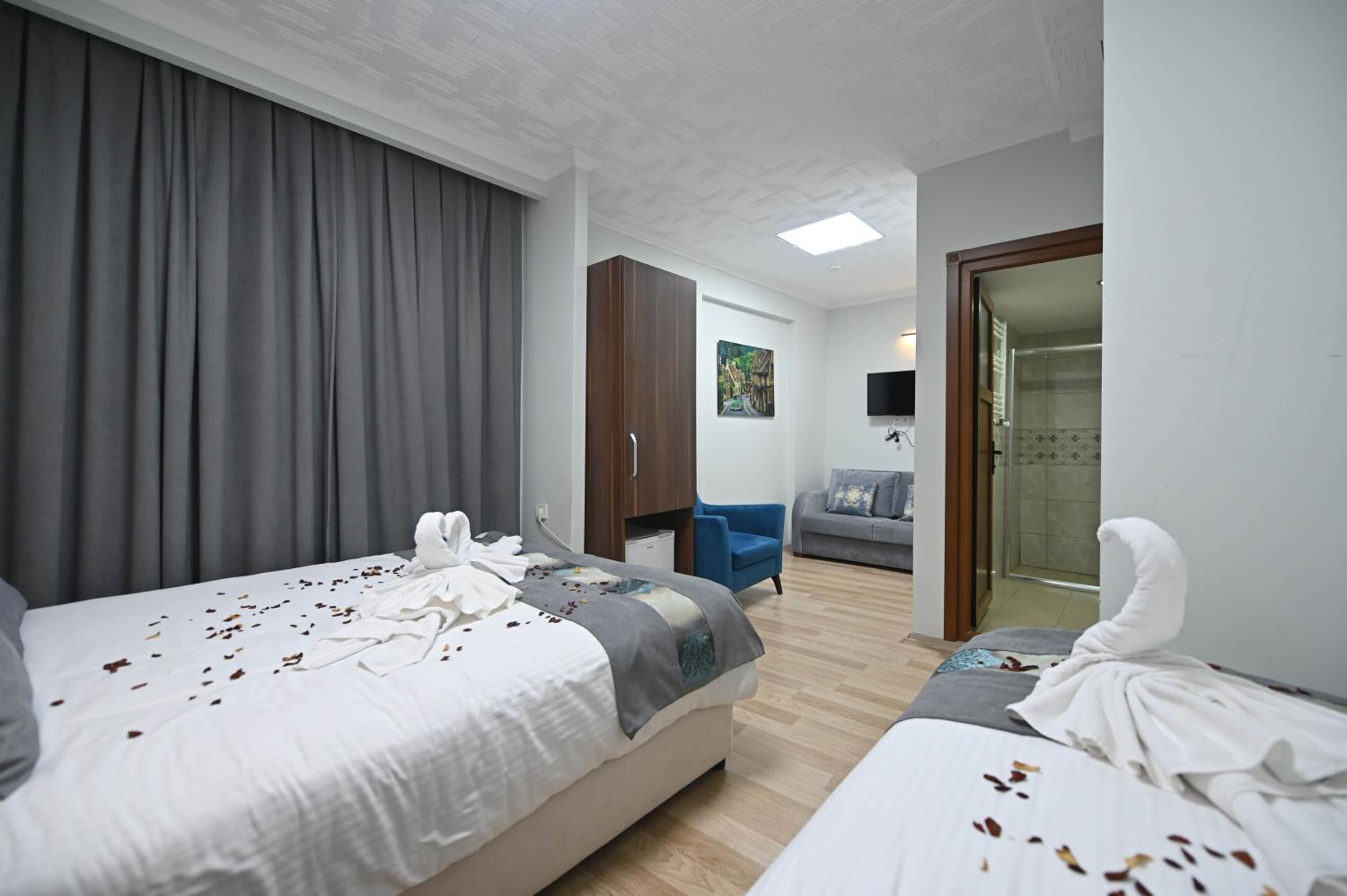 Safir Gold Hotel - Image 5