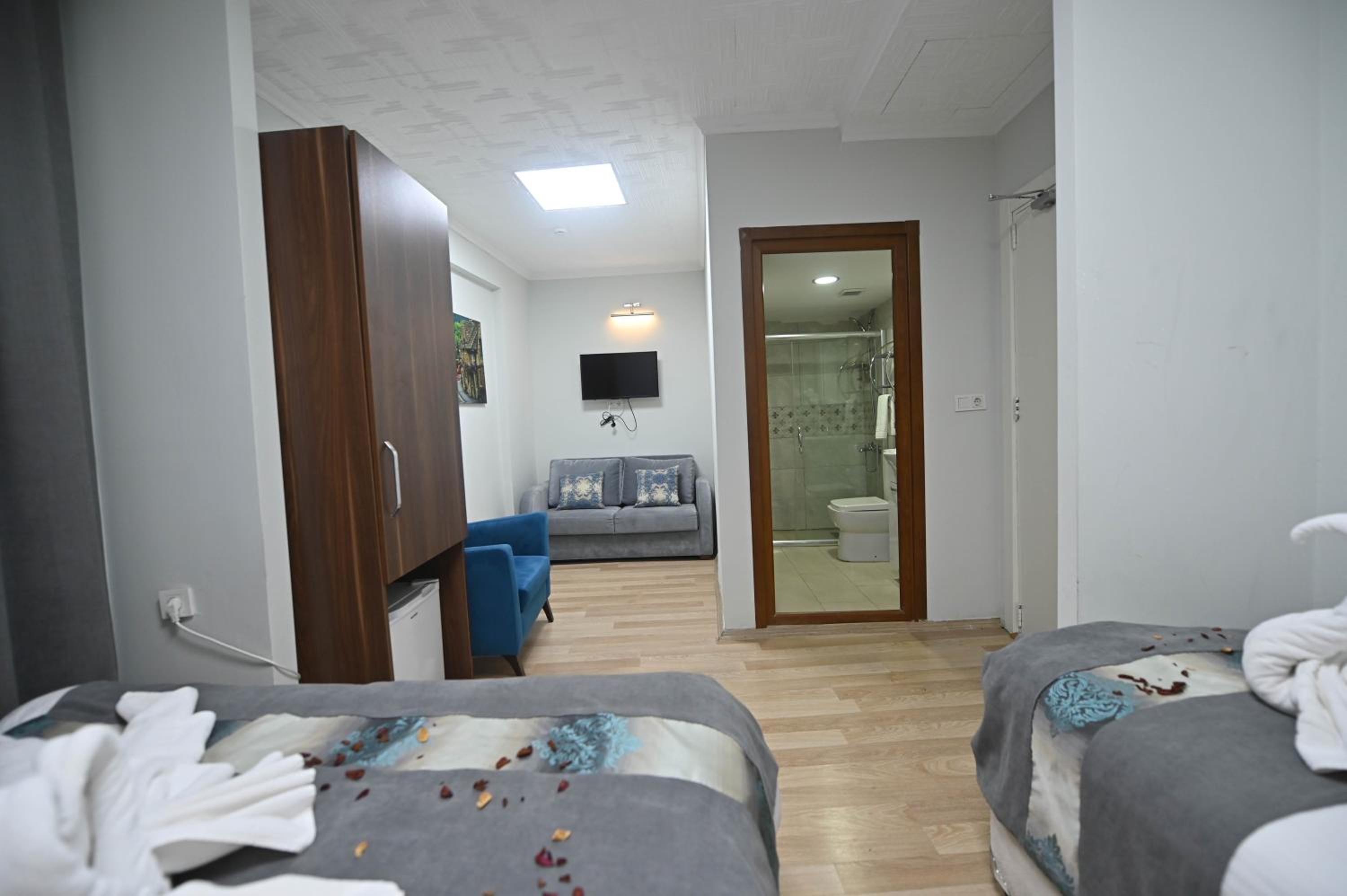 Safir Gold Hotel - Image 14