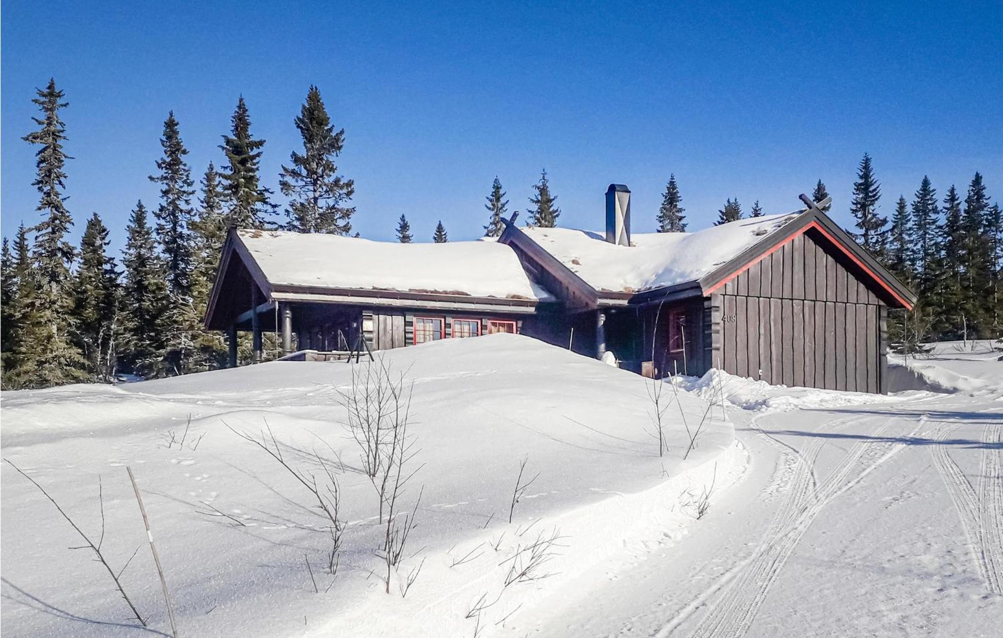 Gorgeous Home In Østby With Wifi