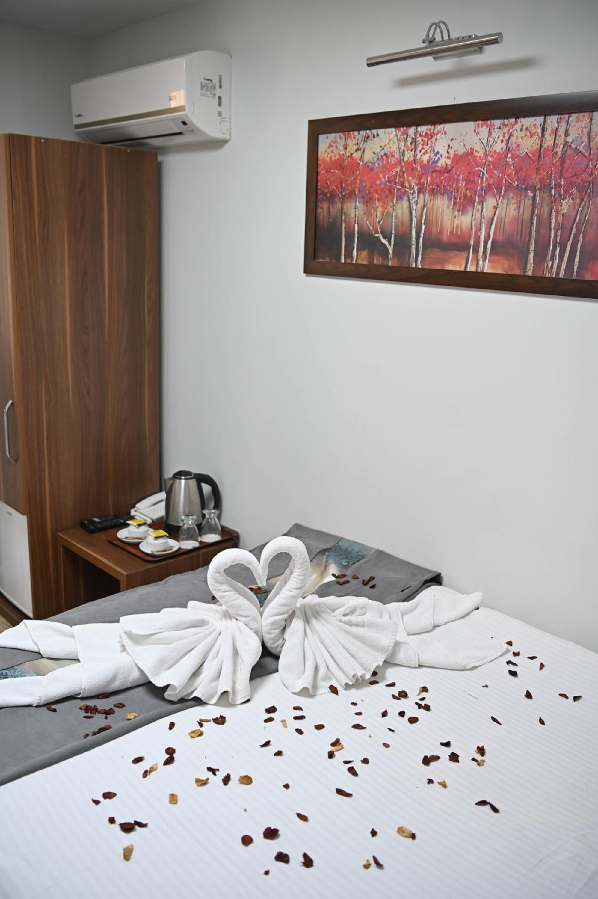 Safir Gold Hotel - Image 19