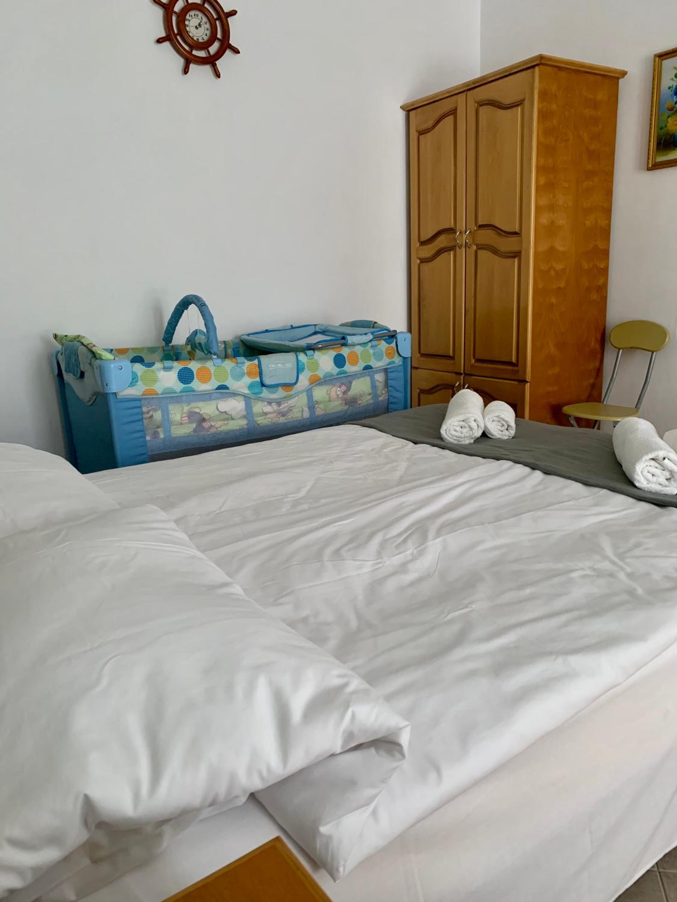 Sunray Guest House, Private Rooms & Apartment with Lovely Sea View