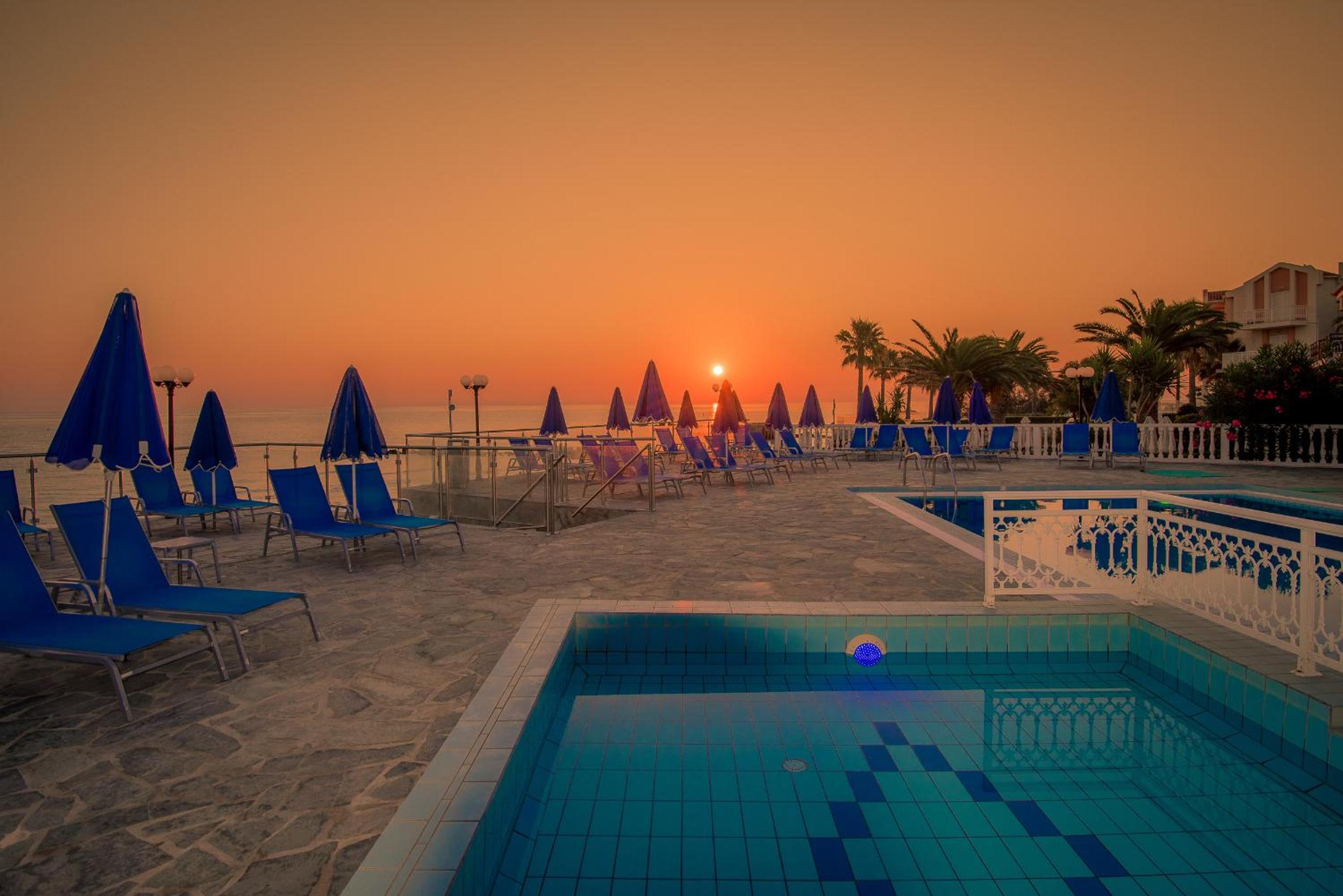 Boletsos Beach en Argasi — swimming pool