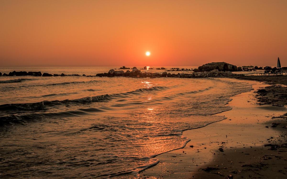 Boletsos Beach photo 4