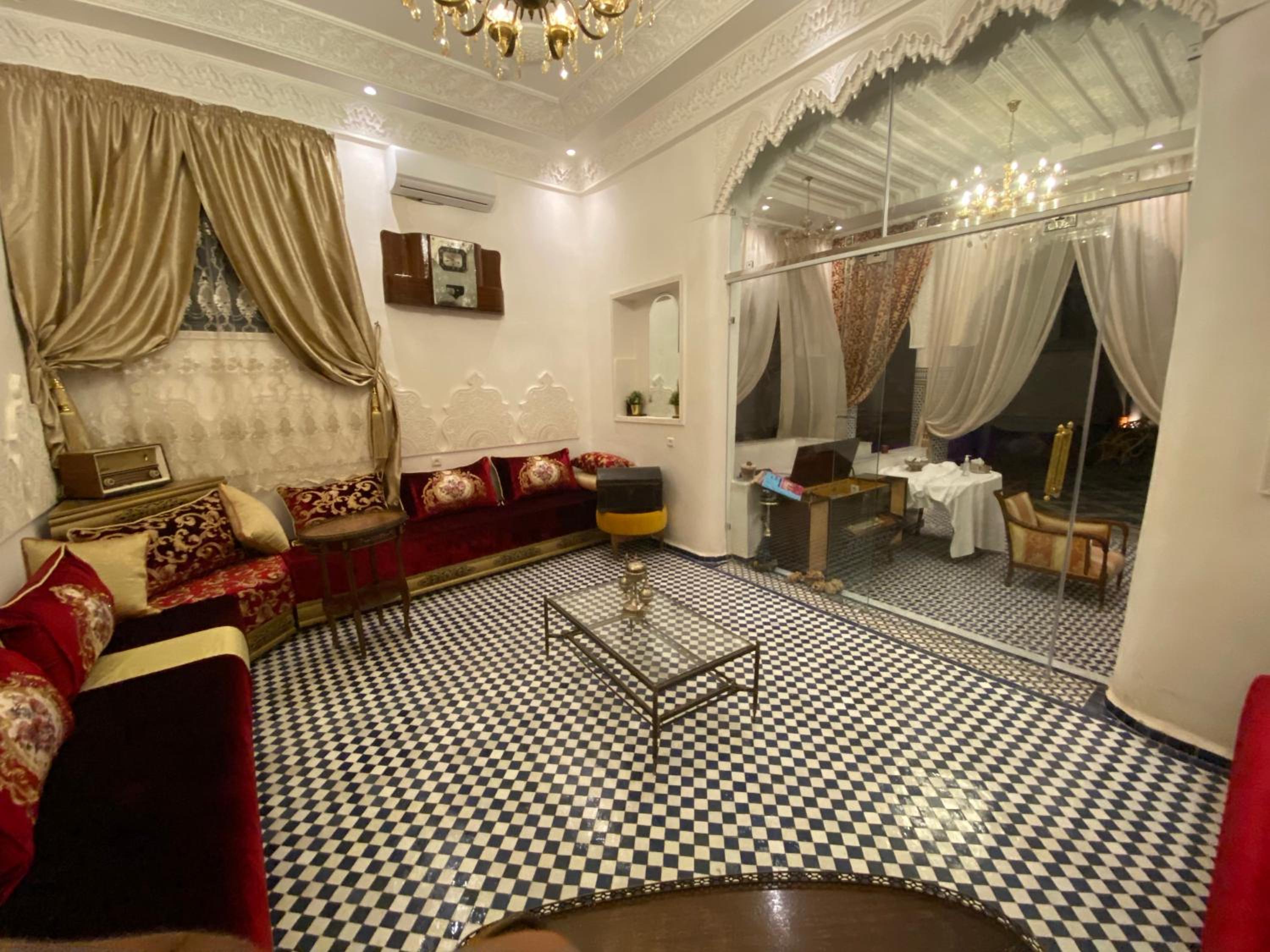 lounge