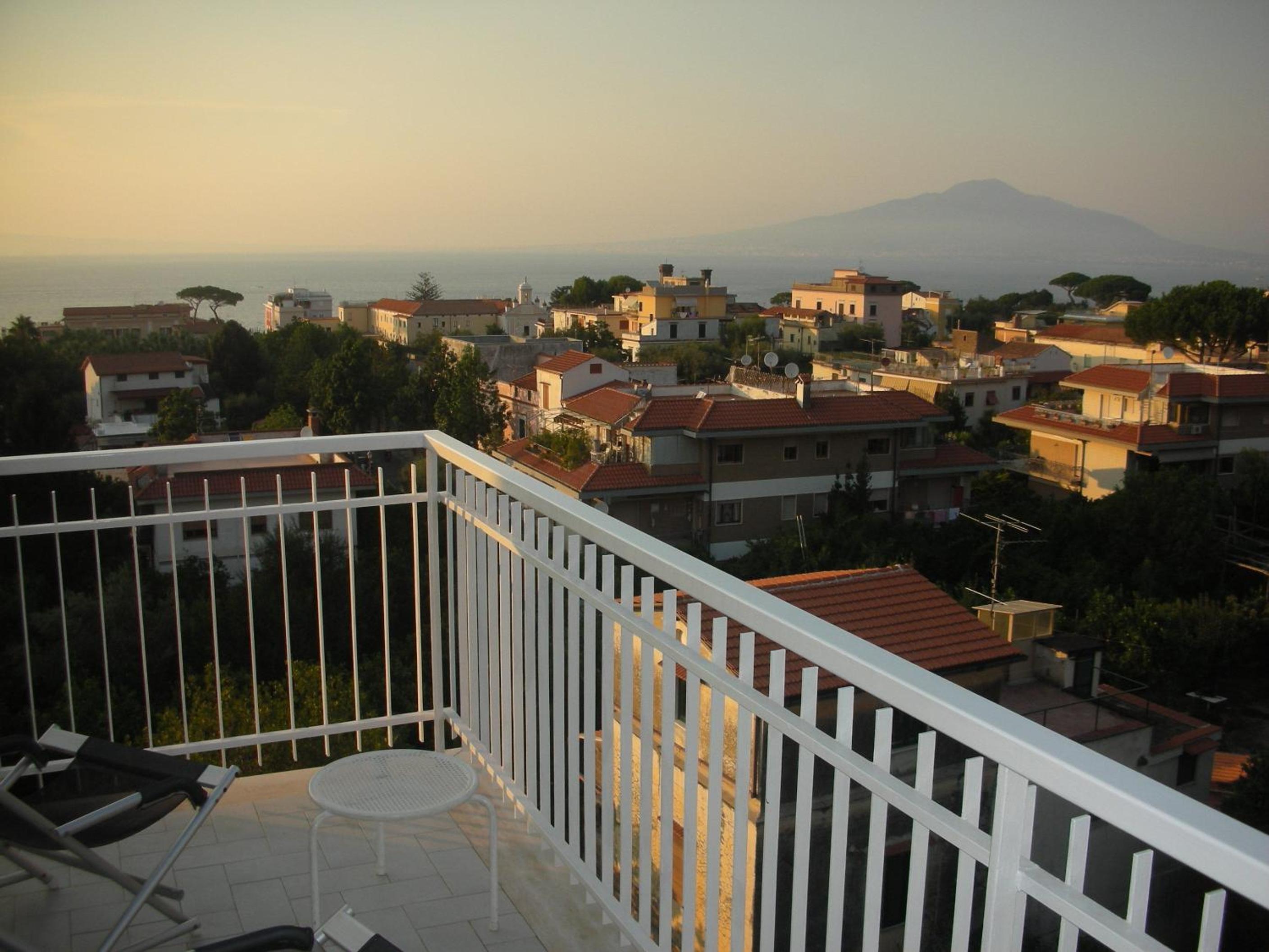 Hotel Caravel - Image 1