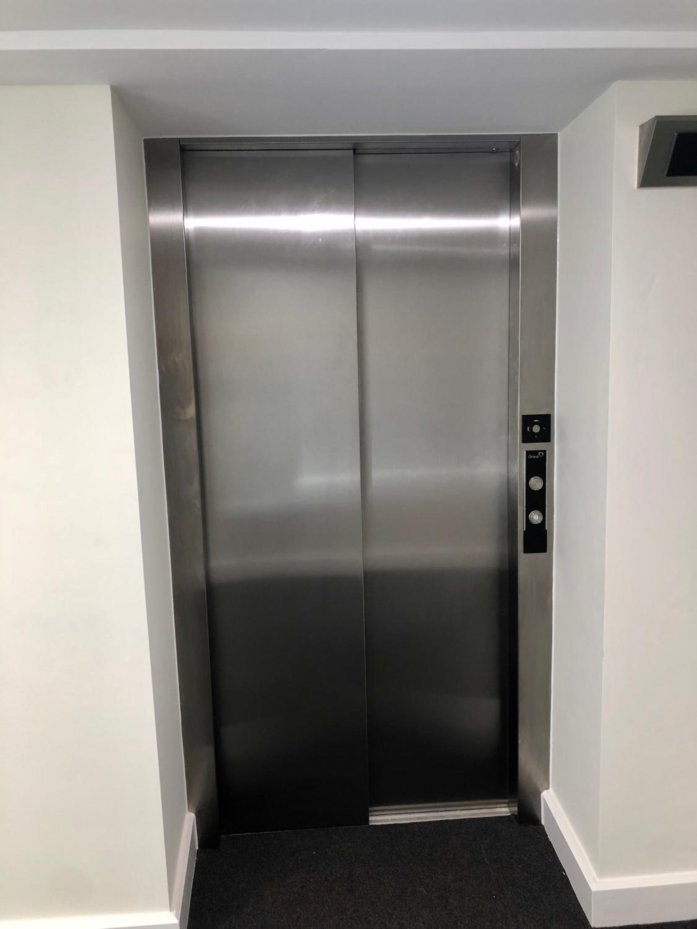 Vikings Two Bedroom Apartment With Free Parking. view 5