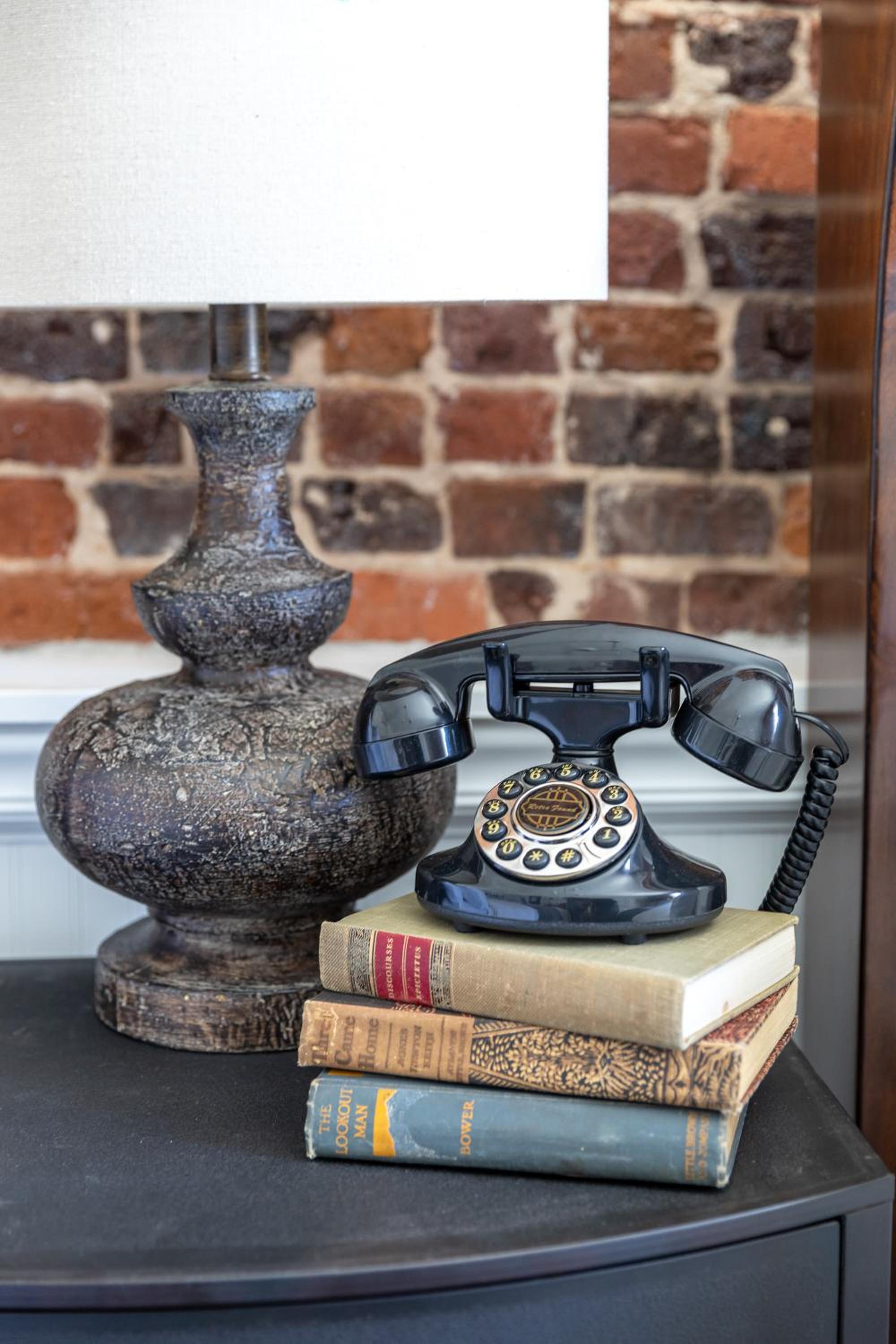 Grass Valley Vacations - The Holbrooke Hotel - Property Image 4