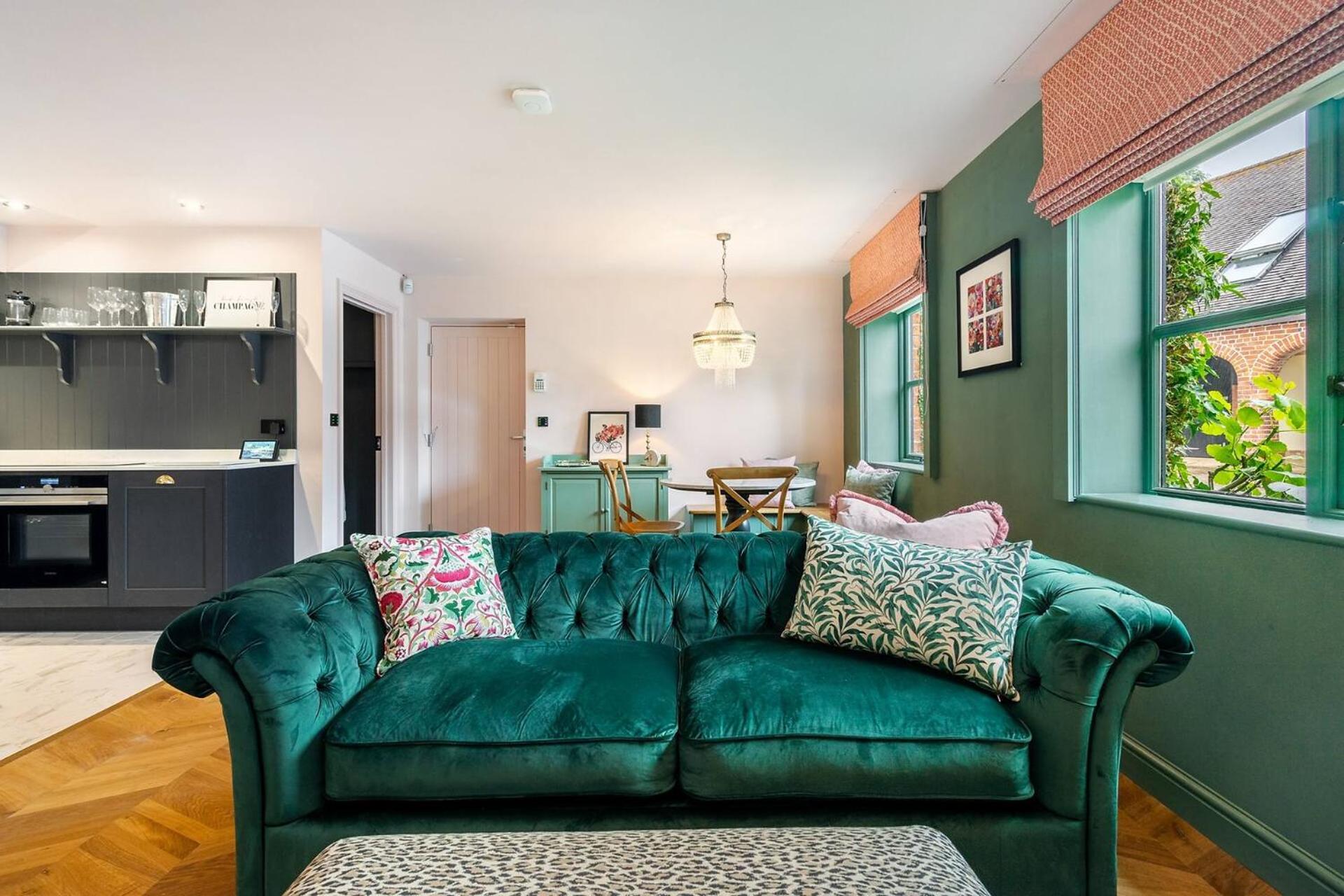 The Cottage - Luxury Romantic Retreat in Idyllic Rural Location view 5